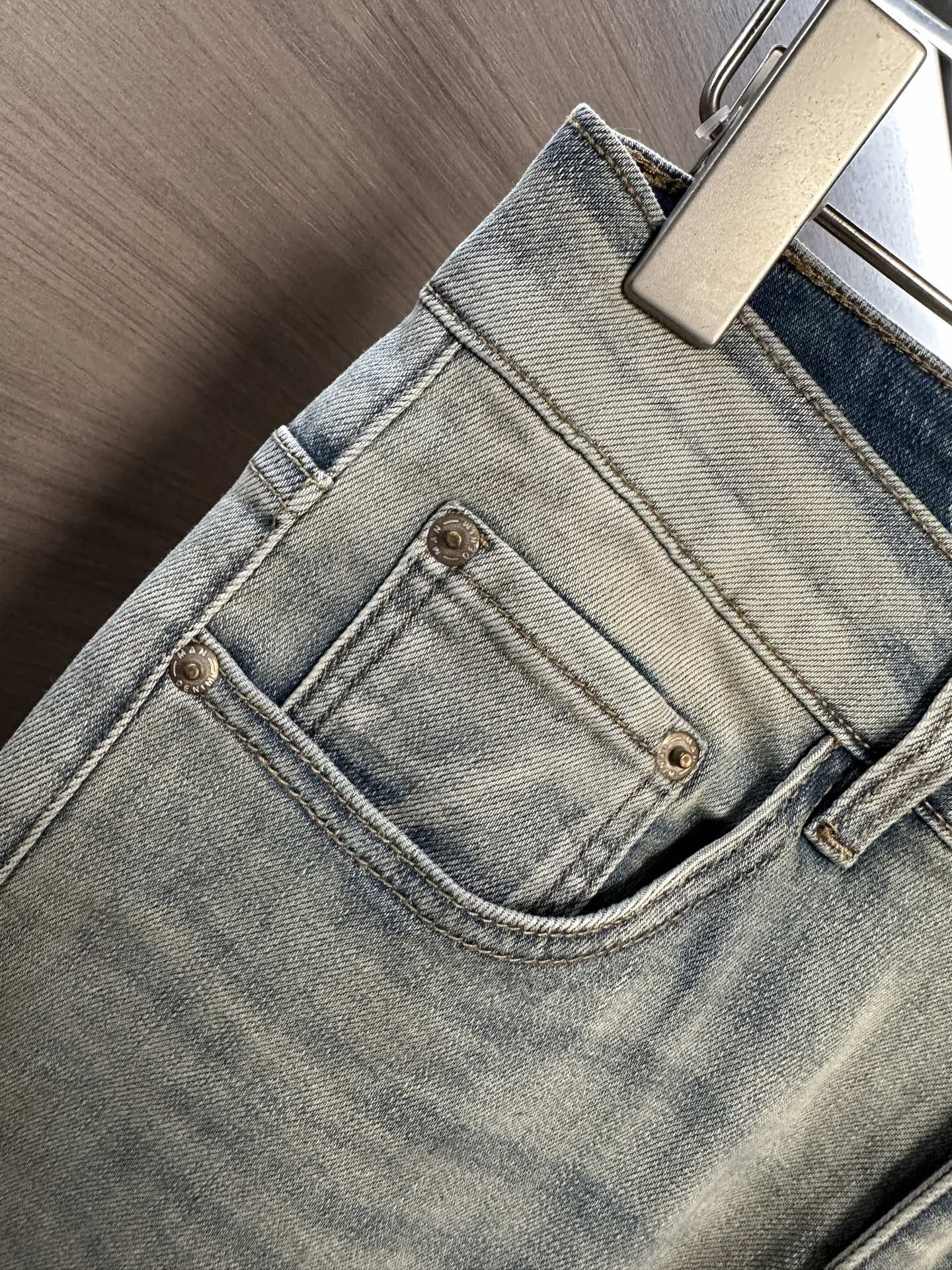 Louis Vuitton 25SS Light Blue Straight-Leg Jeans - Super Soft & Comfortable 8 i1751266473621 2134 0 6