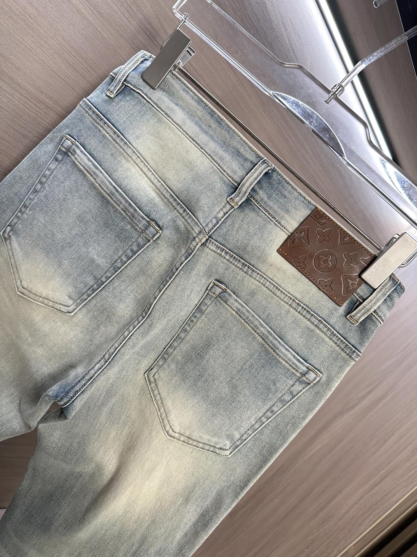 Louis Vuitton 25SS Light Blue Straight-Leg Jeans - Super Soft & Comfortable 6 i1751266475226 2798 0 4