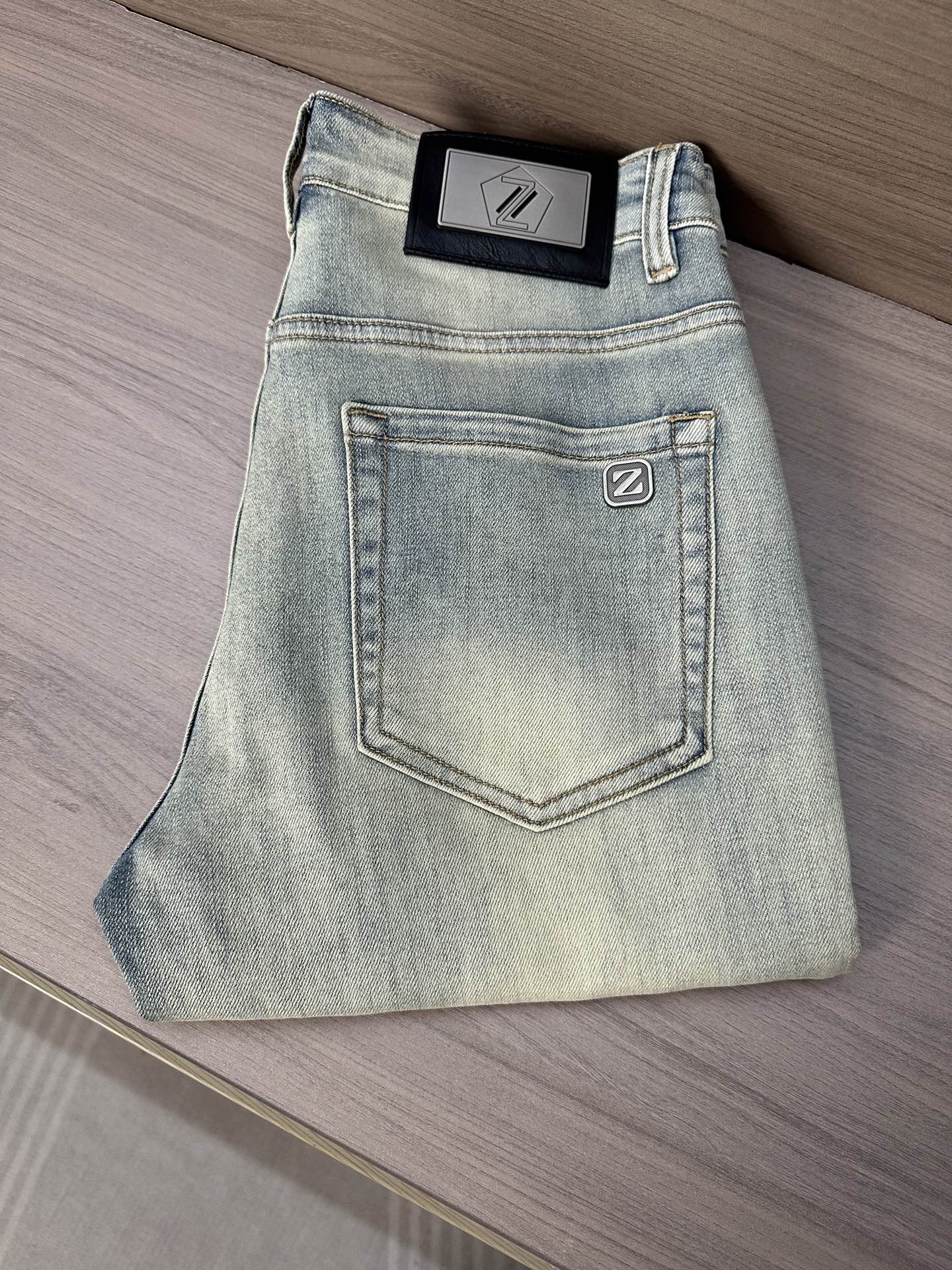 بناطيل جينز ZZZegna الرجالية الصيفية 25SS، قماش مريح، قصة مستقيمة