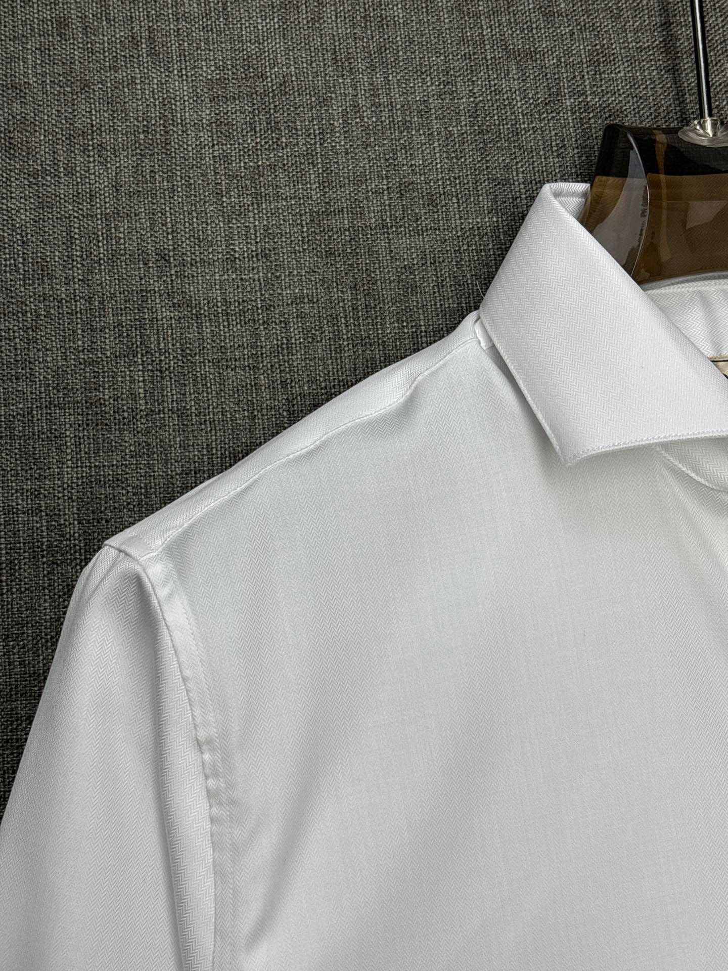 Hermes Men's White Long Sleeve Dress Shirt - Modern Minimalist Style 10 i1751269629161 3999 0 8