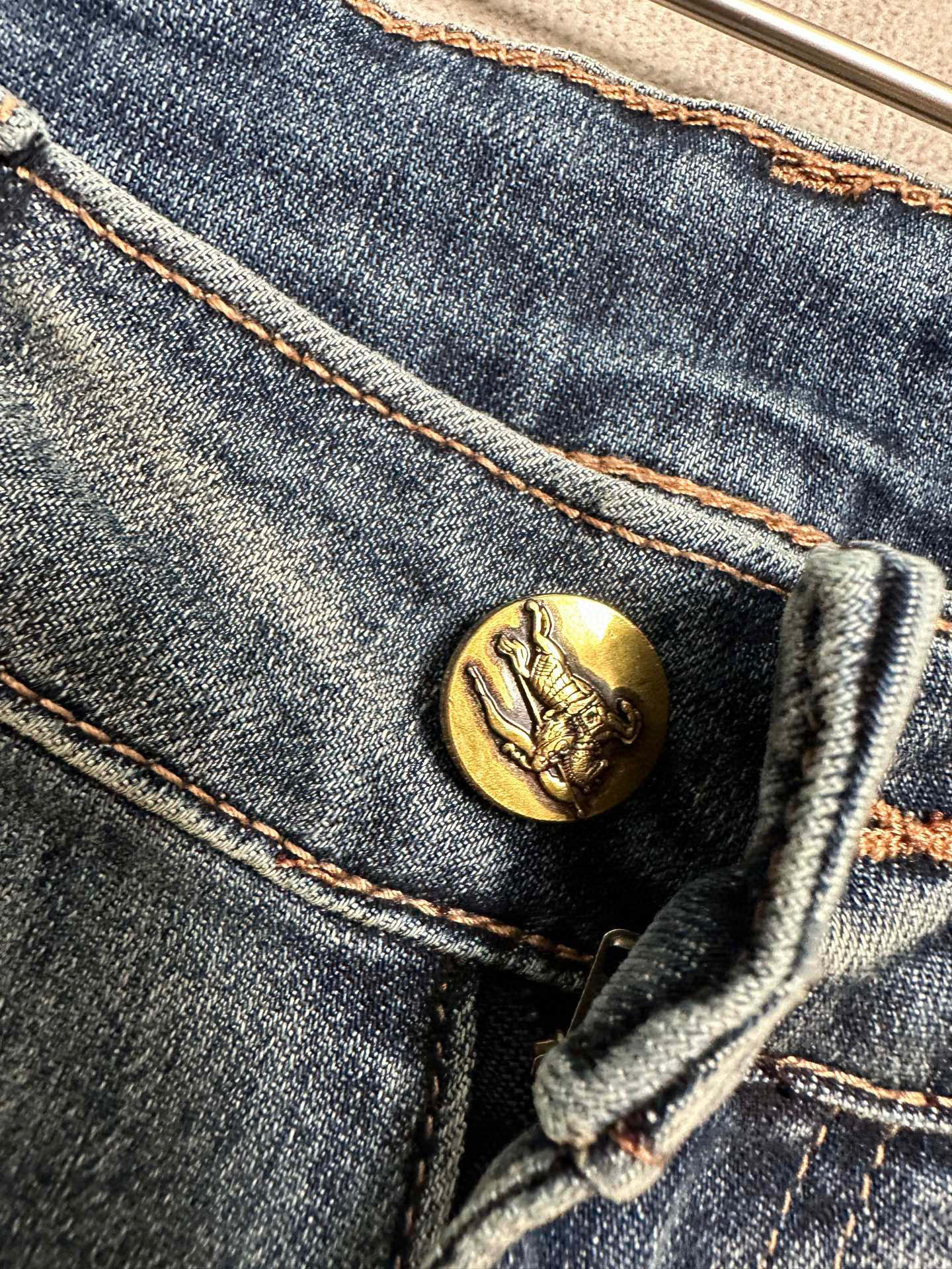 “BBR Family’s High-End Summer Jeans: Super Soft, Cozy Fabric, Various Sizes Available” - 图片 7
