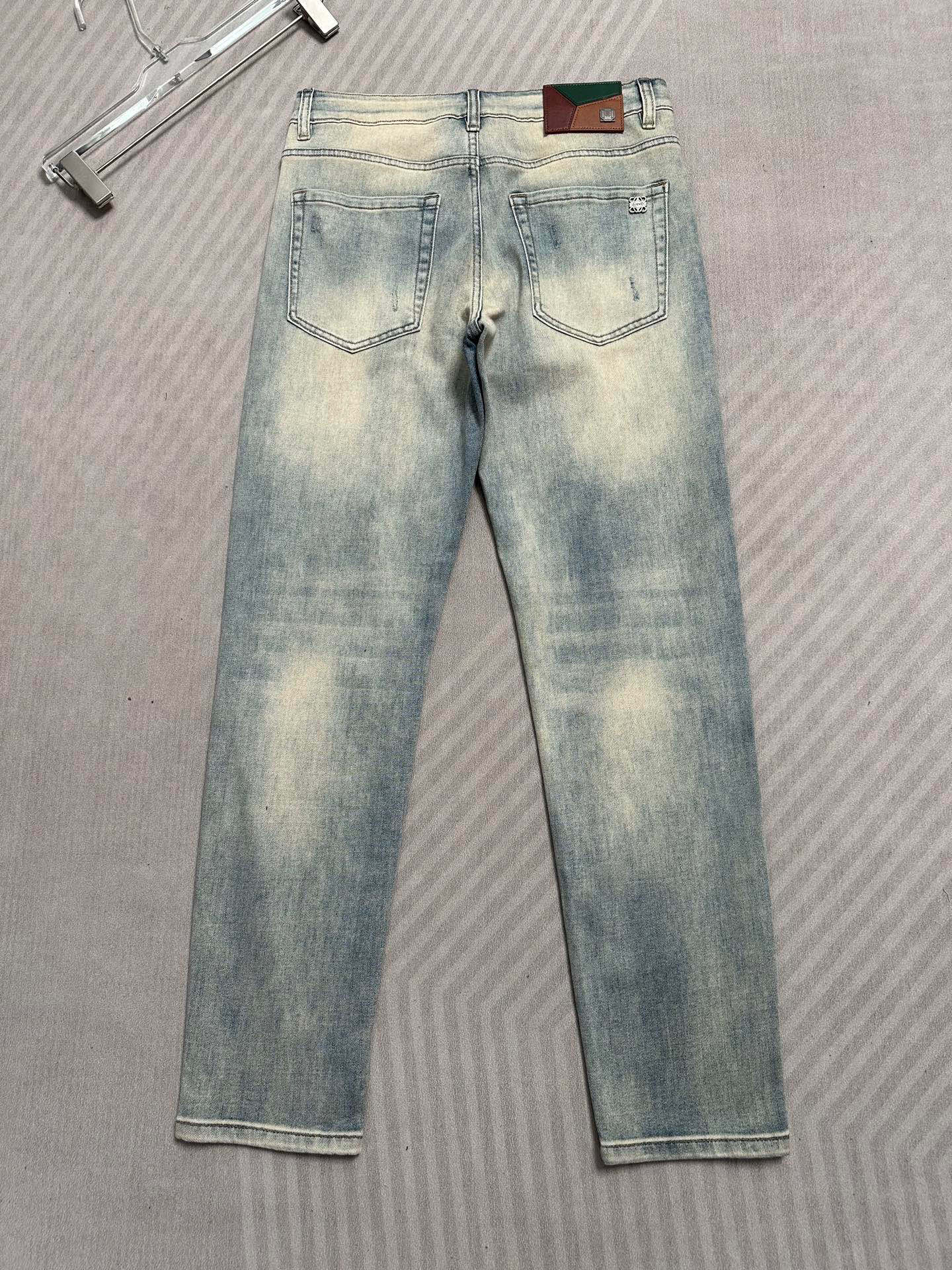 High-Quality Summer Jeans: Soft, Cozy Fabric, Body Training, Various Sizes Available. - 图片 4