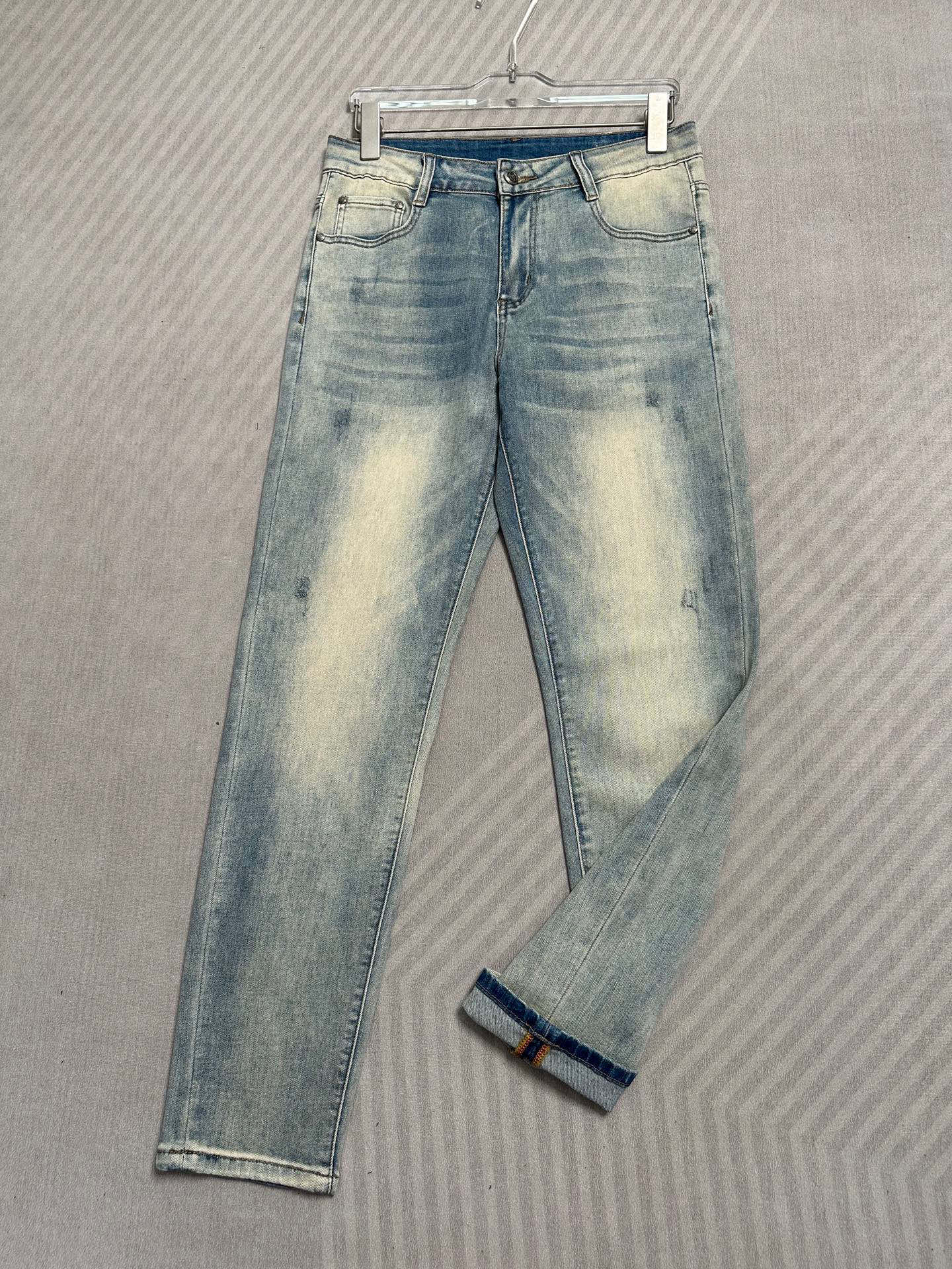 High-Quality Summer Jeans: Soft, Cozy Fabric, Body Training, Various Sizes Available. - 图片 3