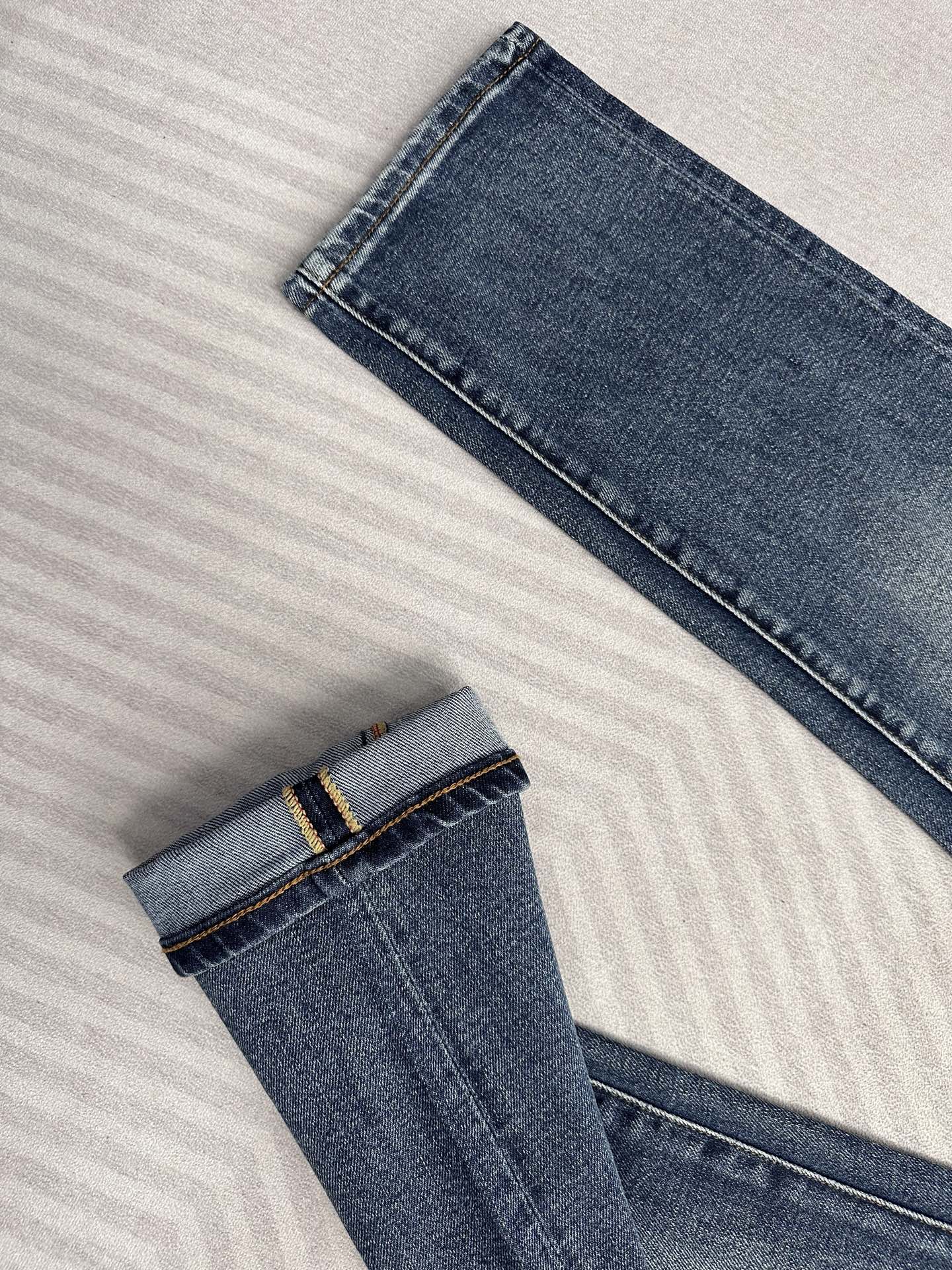 Burberry Blue Check Denim Jeans: Classic Fit, Modern Style 10 i1755847448638 206 0 8