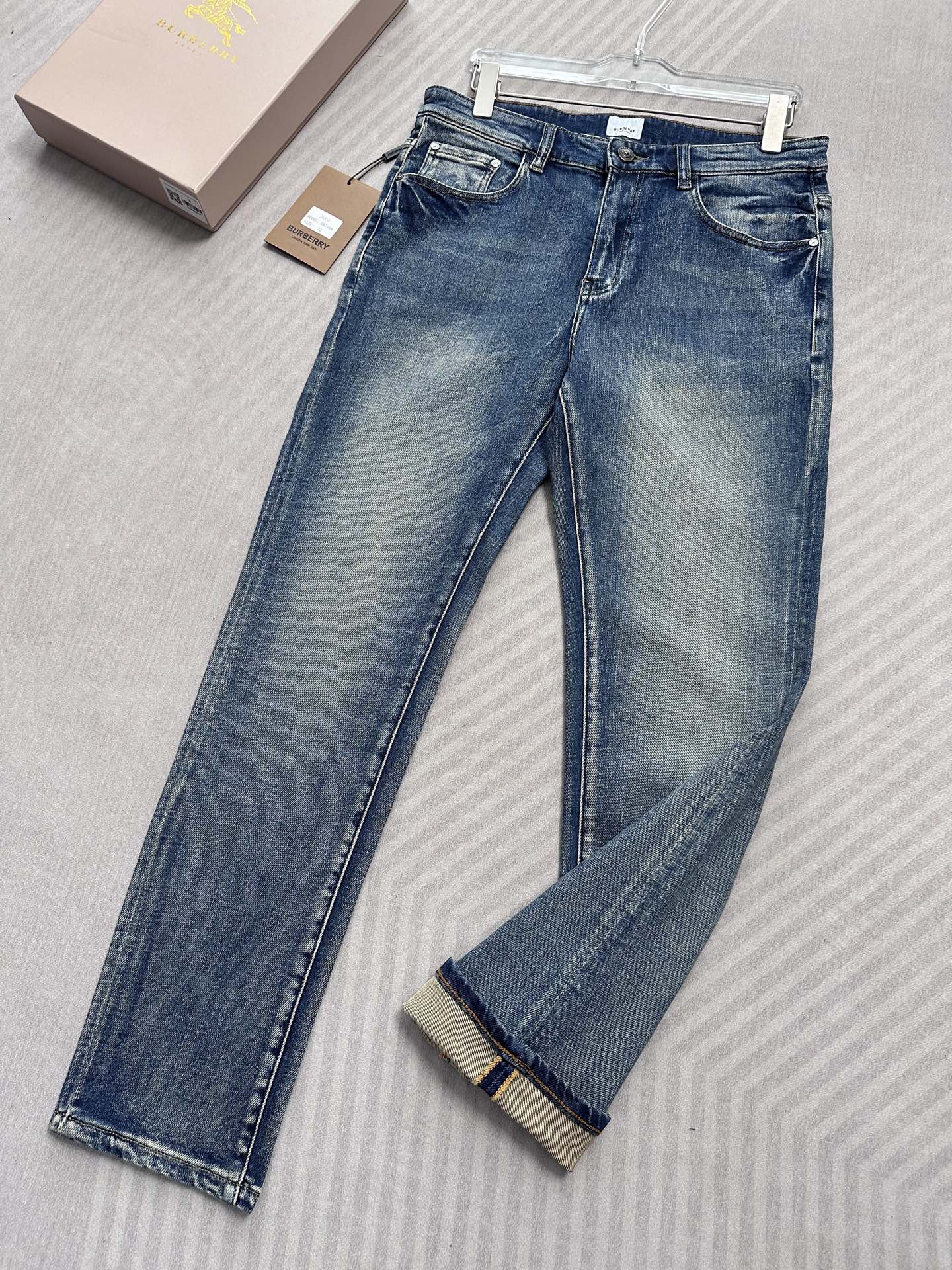 Burberry Classic Fit Stretch Denim Jeans with Checkered Detail 4 i1755847914172 9398 0 2