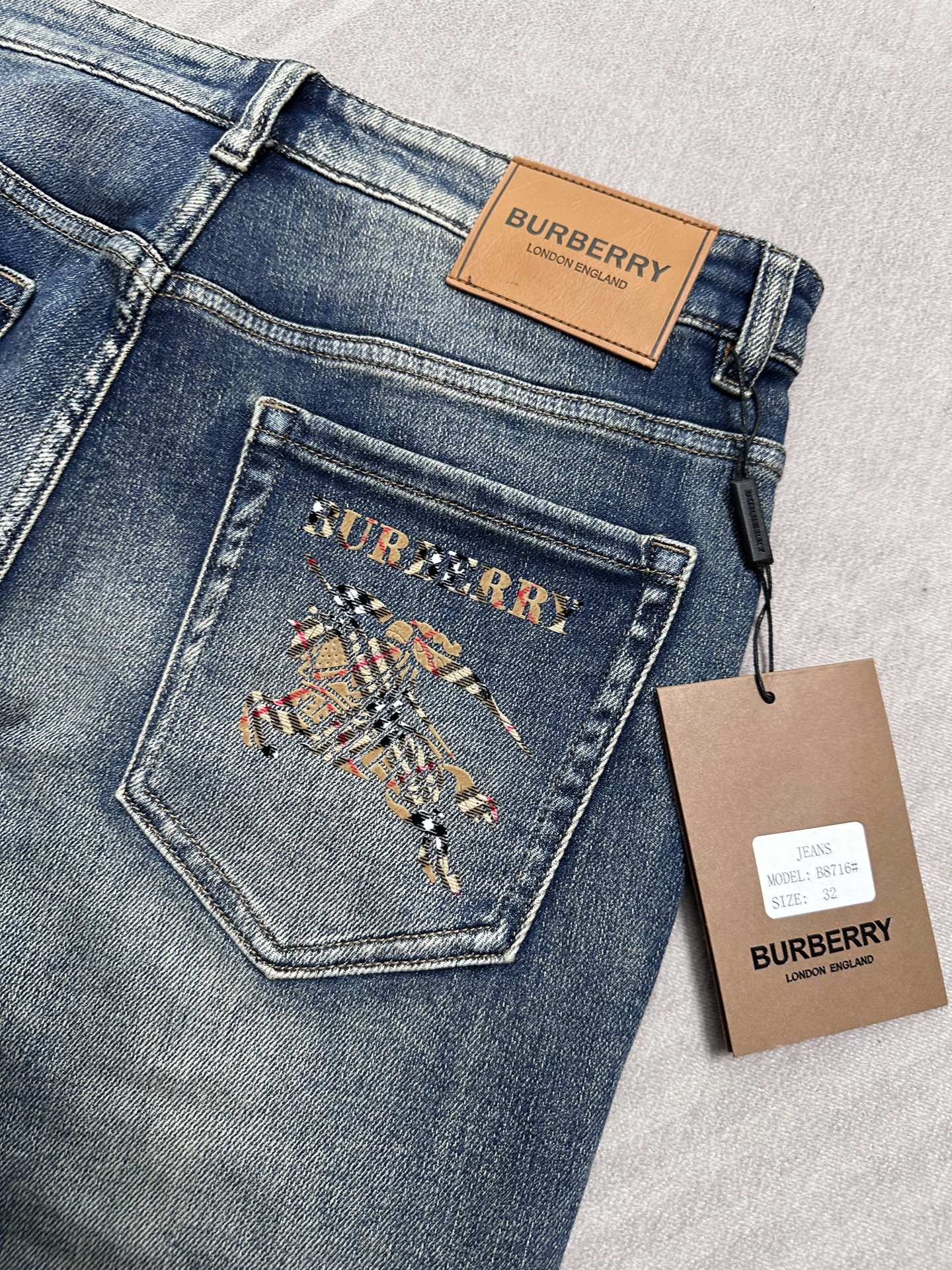 Burberry Classic Fit Stretch Denim Jeans with Checkered Detail 12 i1755847914233 2845 0 10