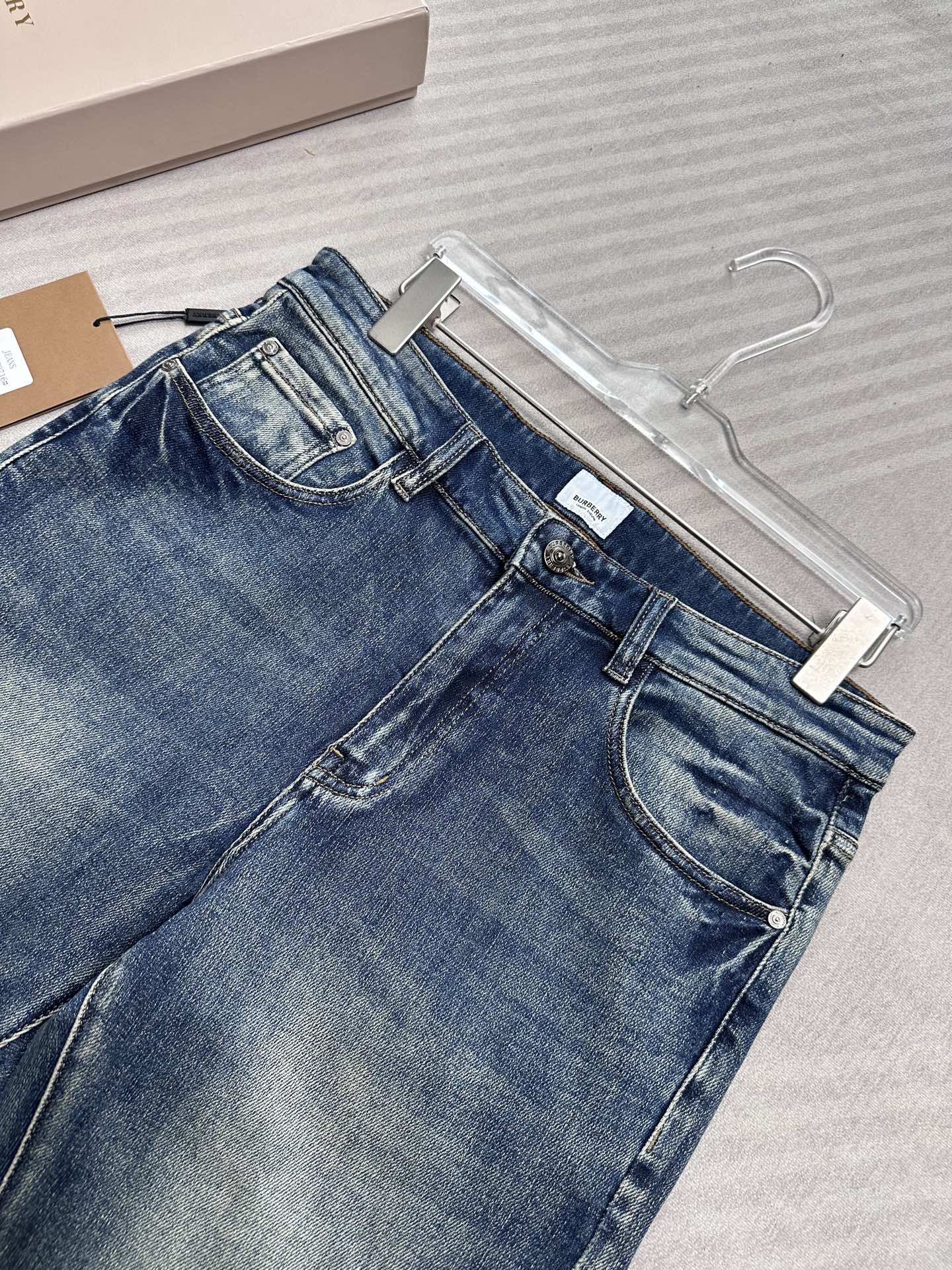 Burberry Classic Fit Stretch Denim Jeans with Checkered Detail 5 i1755847914255 3731 0 3