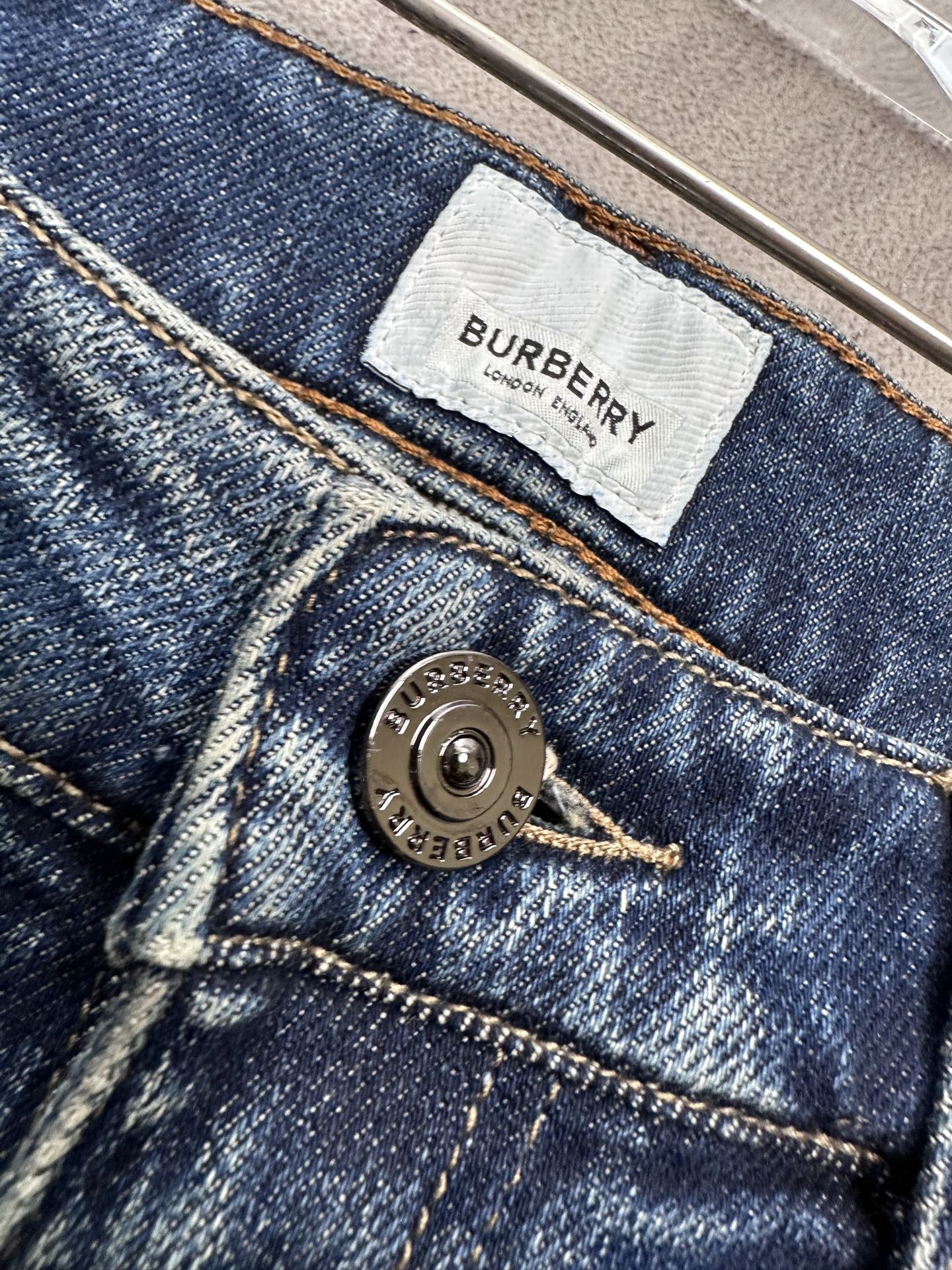 Burberry Classic Fit Stretch Denim Jeans with Checkered Detail 7 i1755847916185 6737 0 5