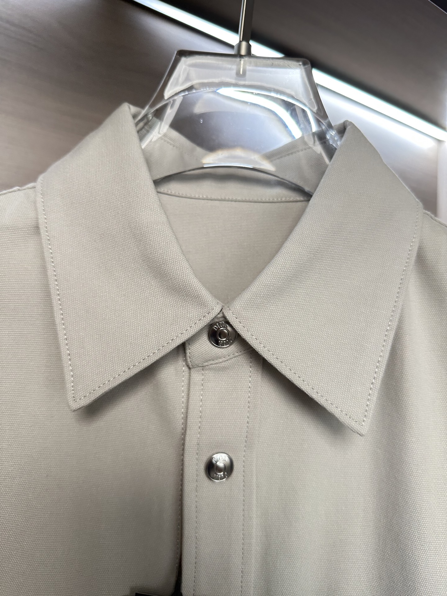 /套 浅卡其上衣～