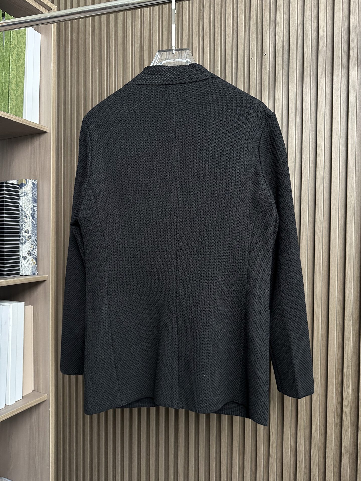 Kiton 25FW秋冬新款针织🧶西服外套，老钱风，高品质，独家定制面料，胸前经典字母设计，扣子激光刻字