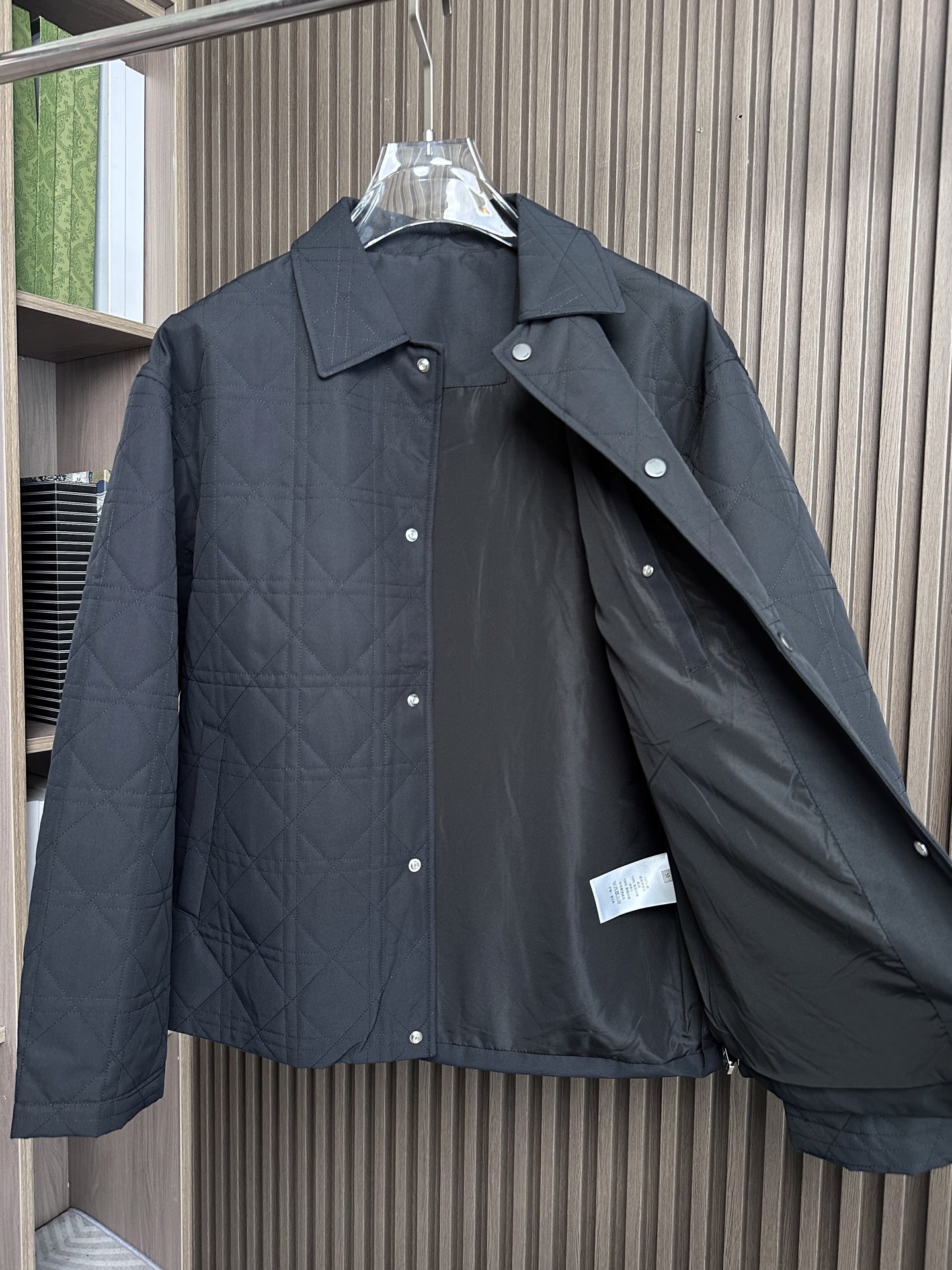 Dior 迪家25FW秋冬新款棉服夹克 进口面料 定制五金 细节满满 简约时尚 适配商务、休闲等多种场合