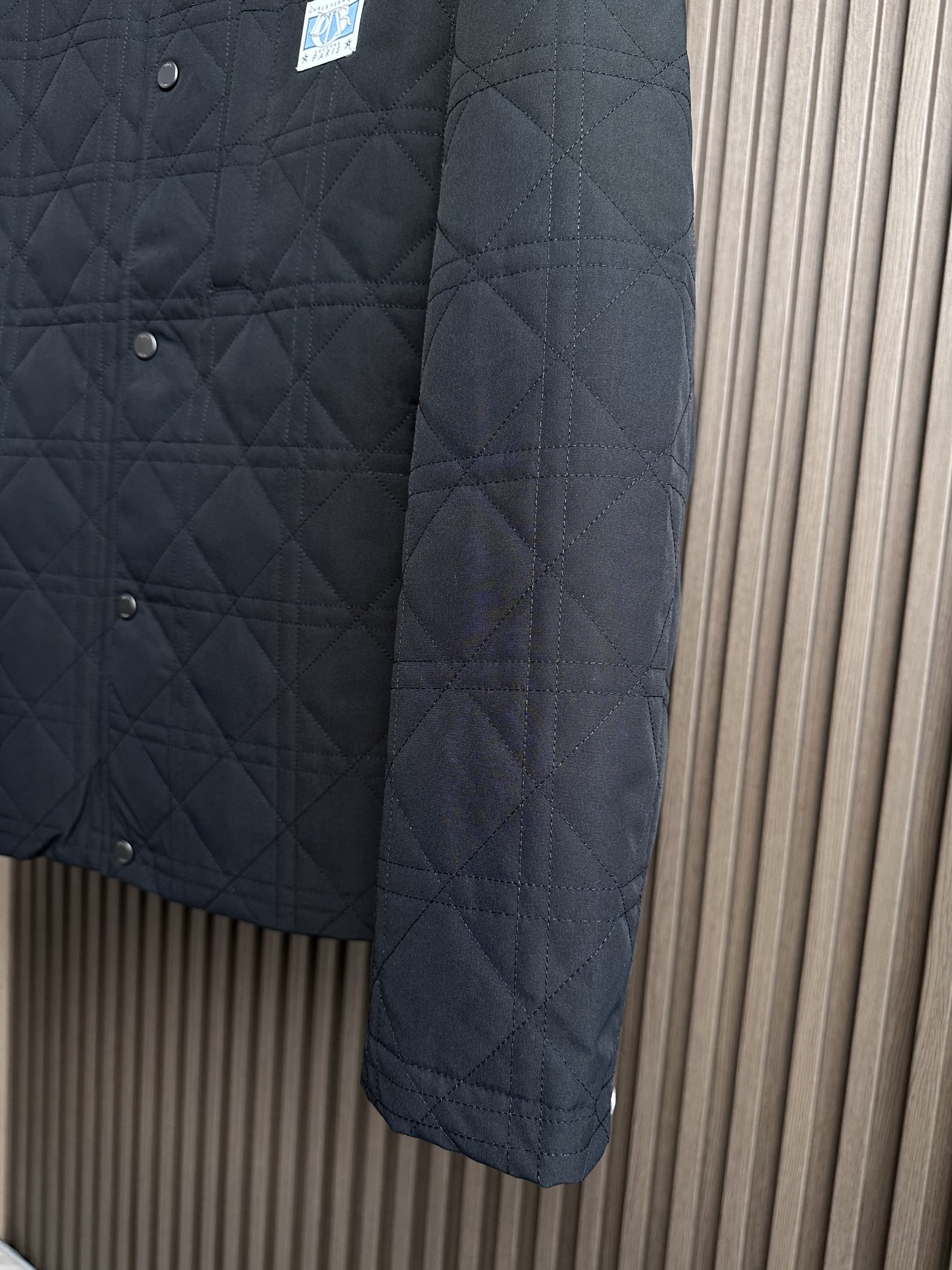 Dior 迪家25FW秋冬新款棉服夹克 进口面料 定制五金 细节满满 简约时尚 适配商务、休闲等多种场合