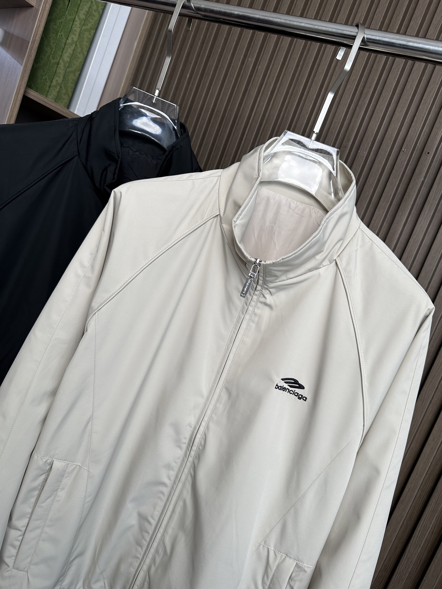 Balenciaga巴黎世家立领夹克 时尚百搭进口面料 定制五金 上身舒适且立挺有型 秋冬穿搭必备单品两