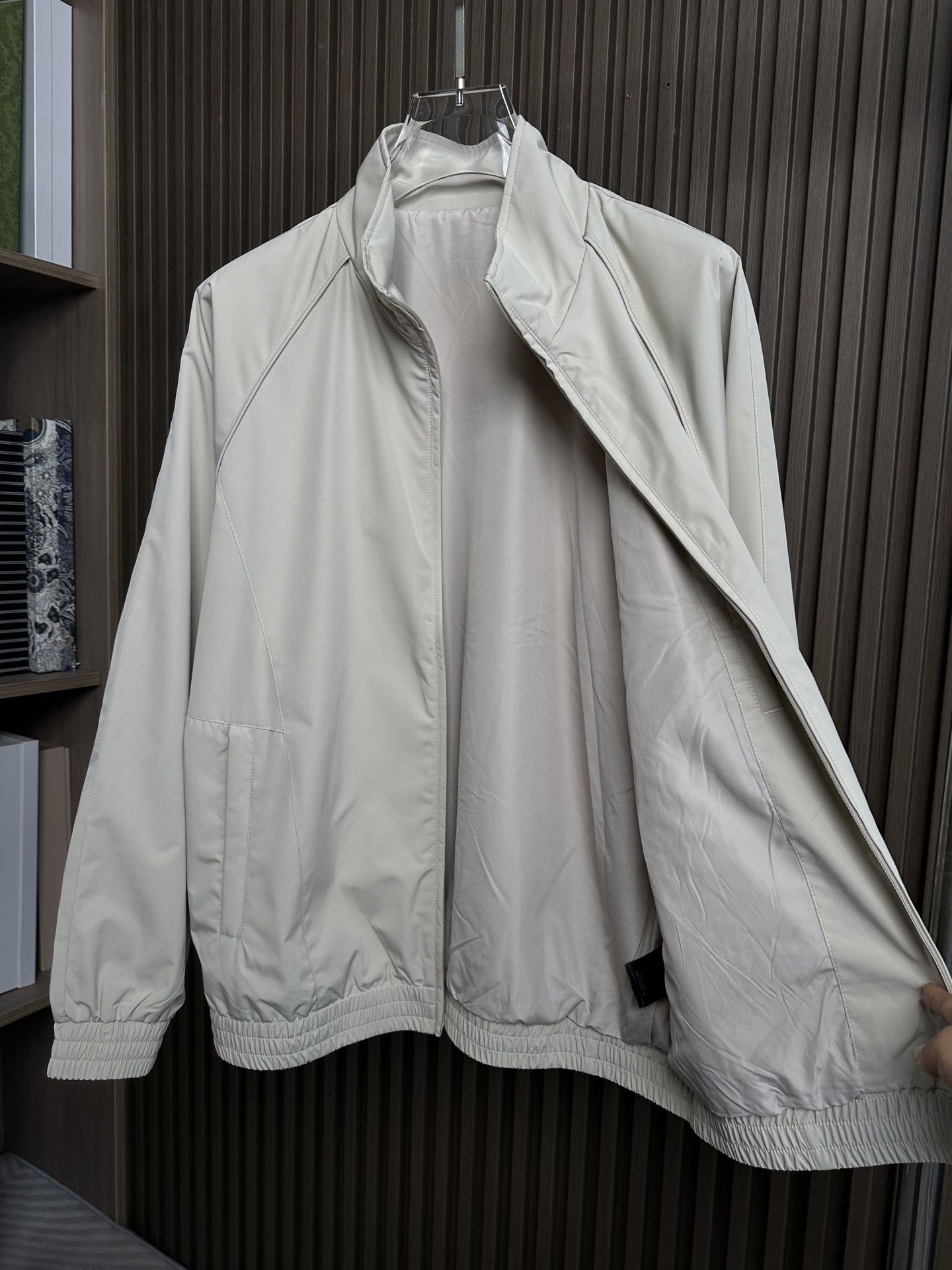 （浅卡其～）Balenciaga巴黎世家25FW秋冬立领夹克