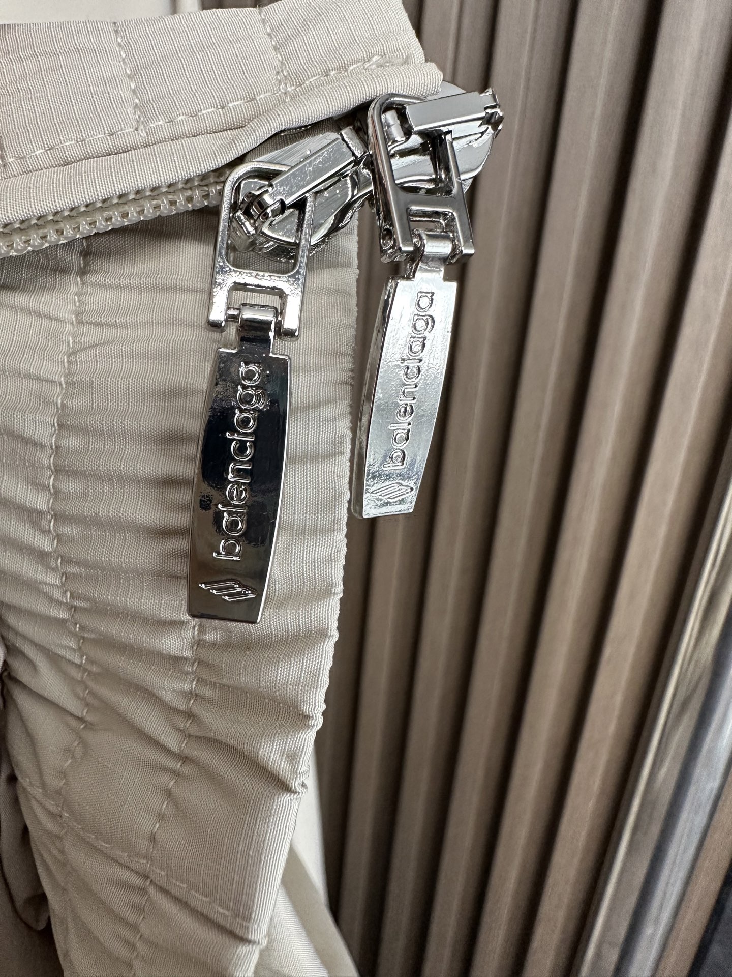 （浅卡其～）Balenciaga巴黎世家25FW秋冬立领夹克