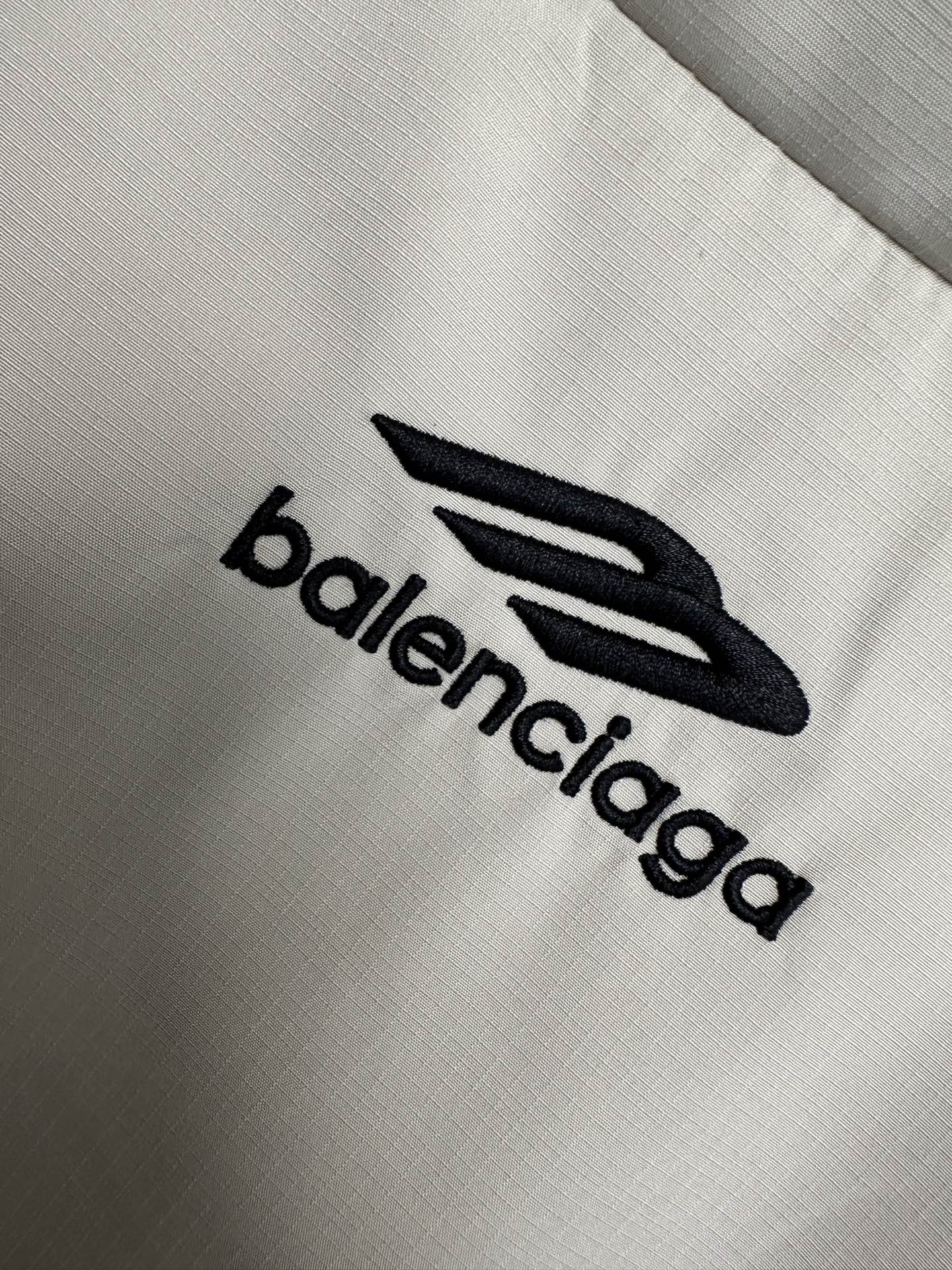 （浅卡其～）Balenciaga巴黎世家25FW秋冬立领夹克