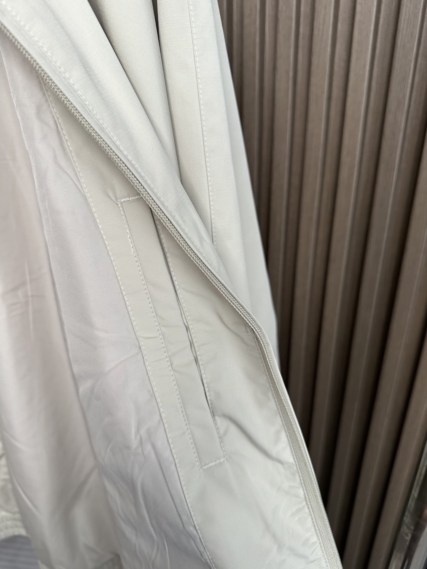 （浅卡其～）Balenciaga巴黎世家25FW秋冬立领夹克