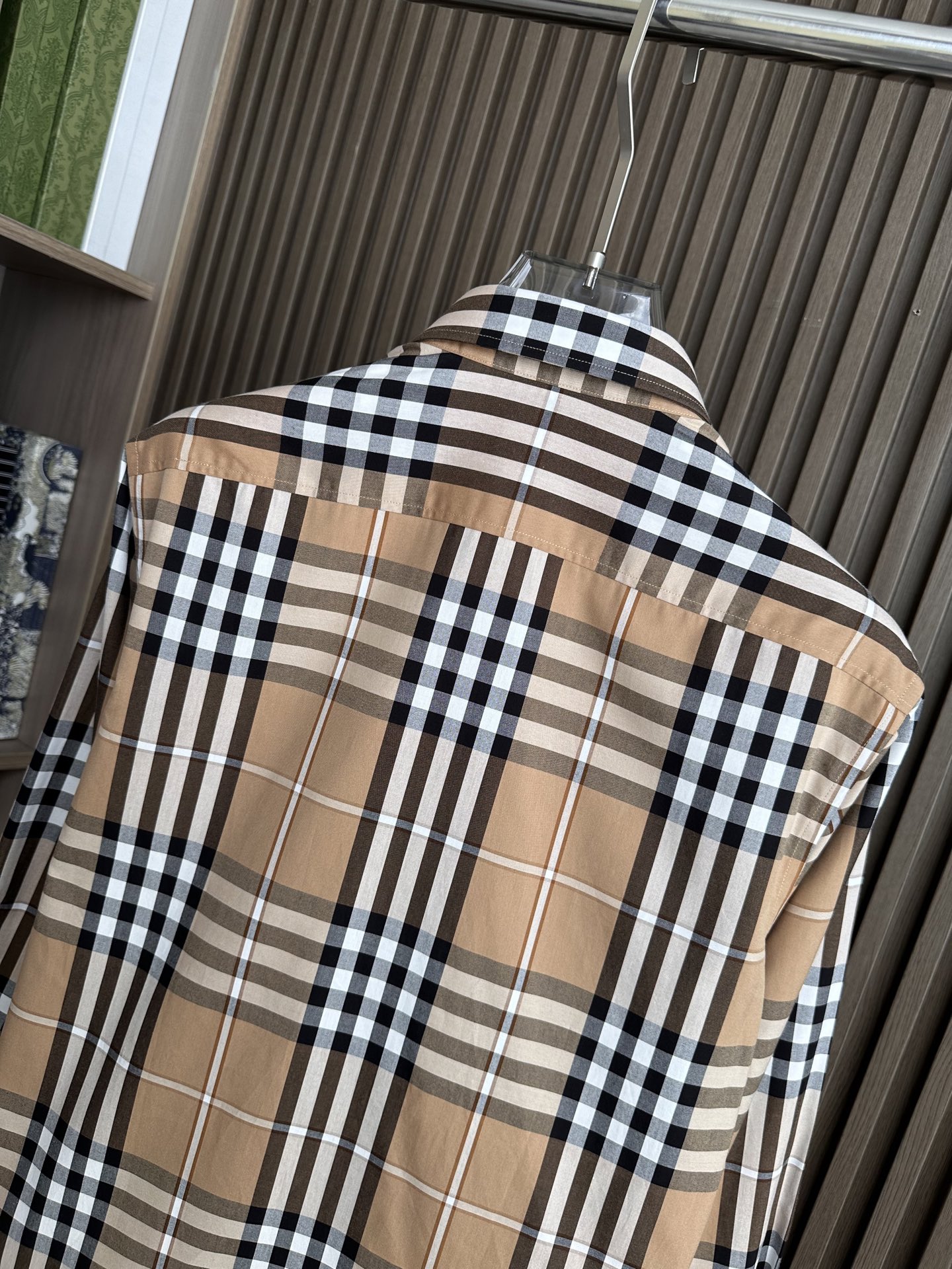 BBR巴家25FW秋冬经典款中格仔长袖衬衫，益达集团顶级单品面料，整体手感顺滑，色织工艺的翘楚，经典永不