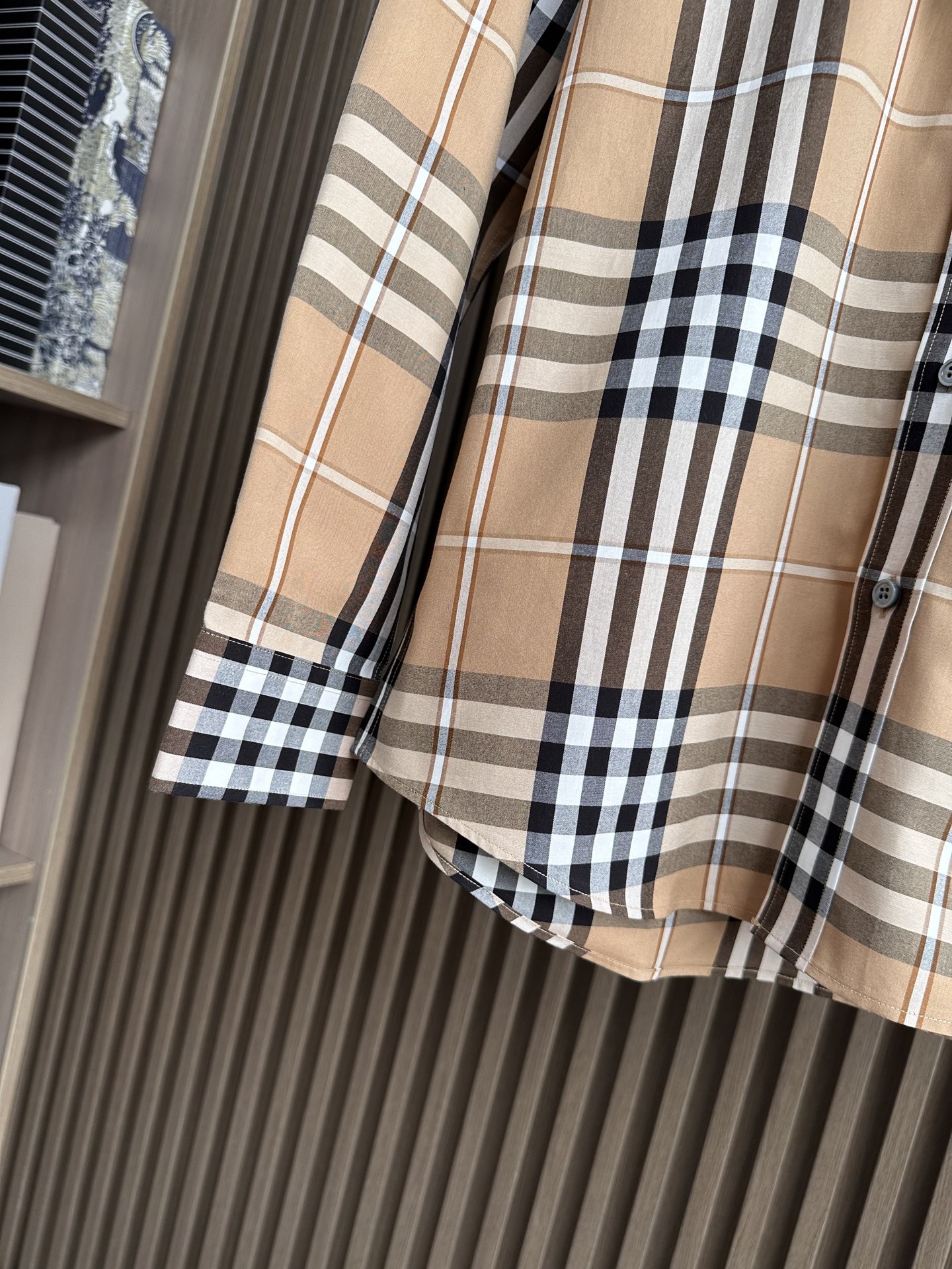 BBR巴家25FW秋冬经典款中格仔长袖衬衫，益达集团顶级单品面料，整体手感顺滑，色织工艺的翘楚，经典永不