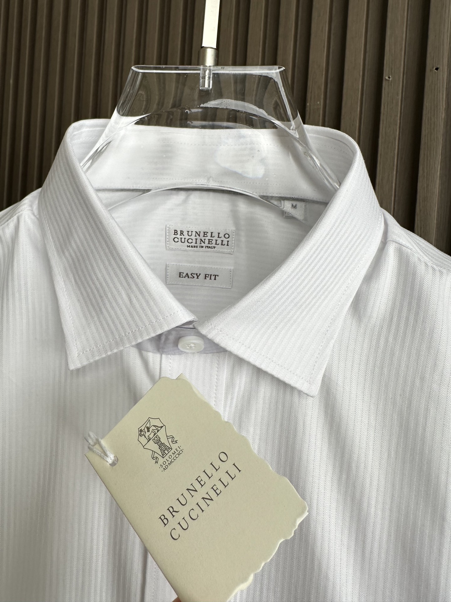 BBR巴家25FW秋冬新款条纹纯色衬衫，经典系列，色织图案属于颜值满分的高级产物，辨识度颇为鲜明，标签刺