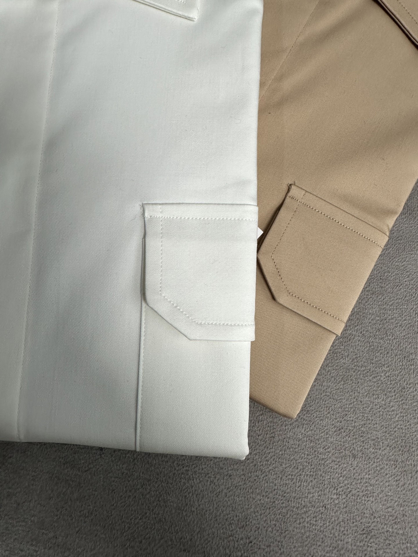 CD迪奥轻奢！2025秋冬新款男士衬衫式外套。传统衬衫外套的轮廓和宽松量感赋予这款衬衫新的灵感，在休闲品