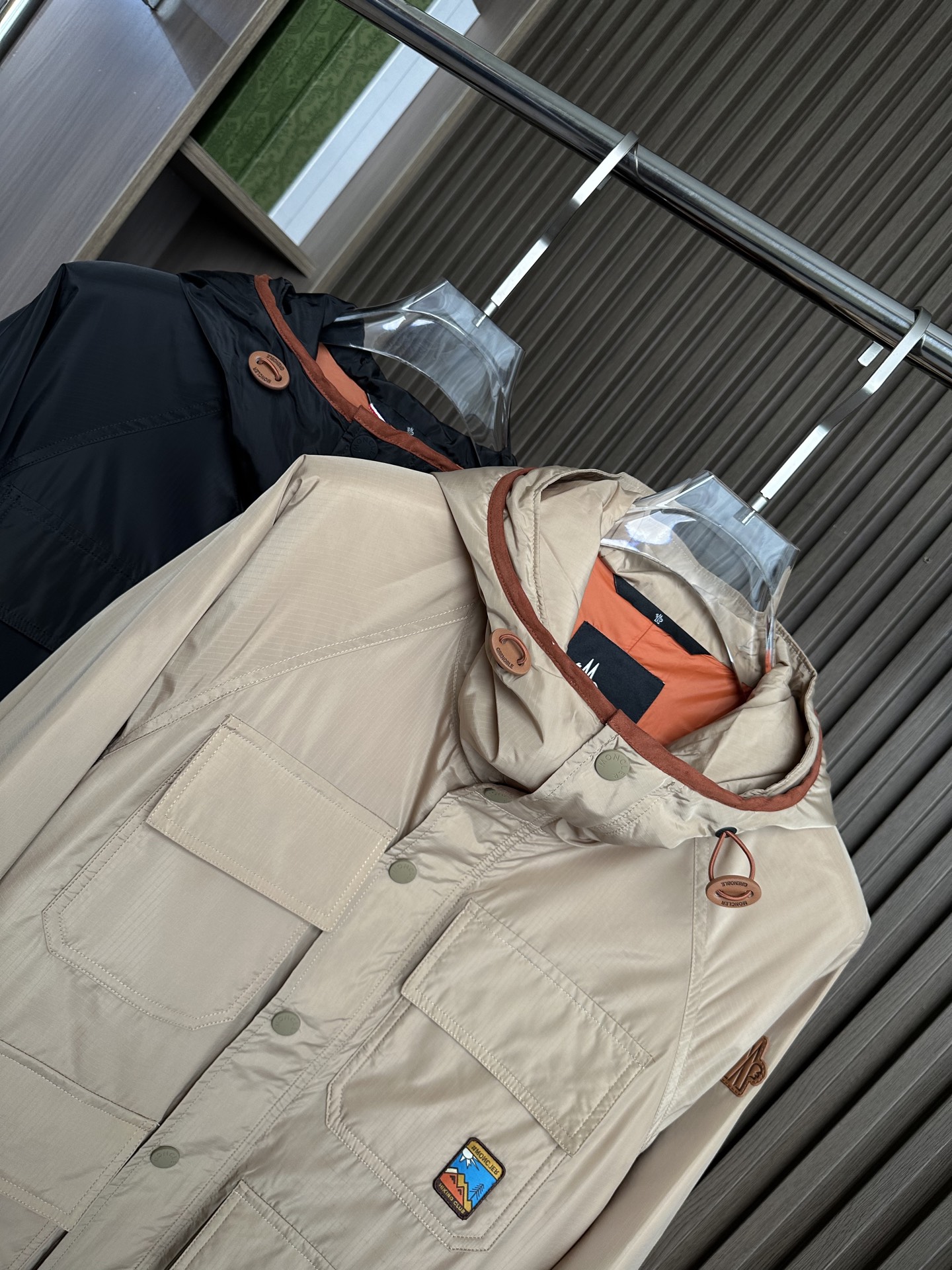 Mon蒙口25FW秋冬新款夹棉夹克穿三标齐全 特殊定制面料 专柜同款品质 超级重工 面料做工杠杠的👍版型