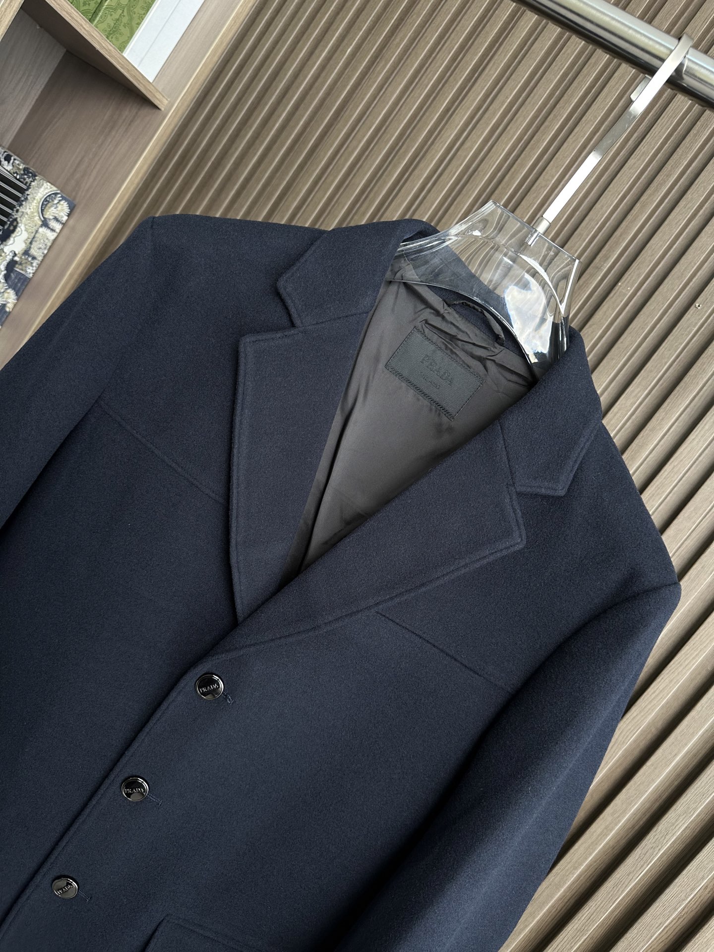 （藏蓝～）PRADA 普拉达2025ss秋冬新款男士商务羊毛呢西装！