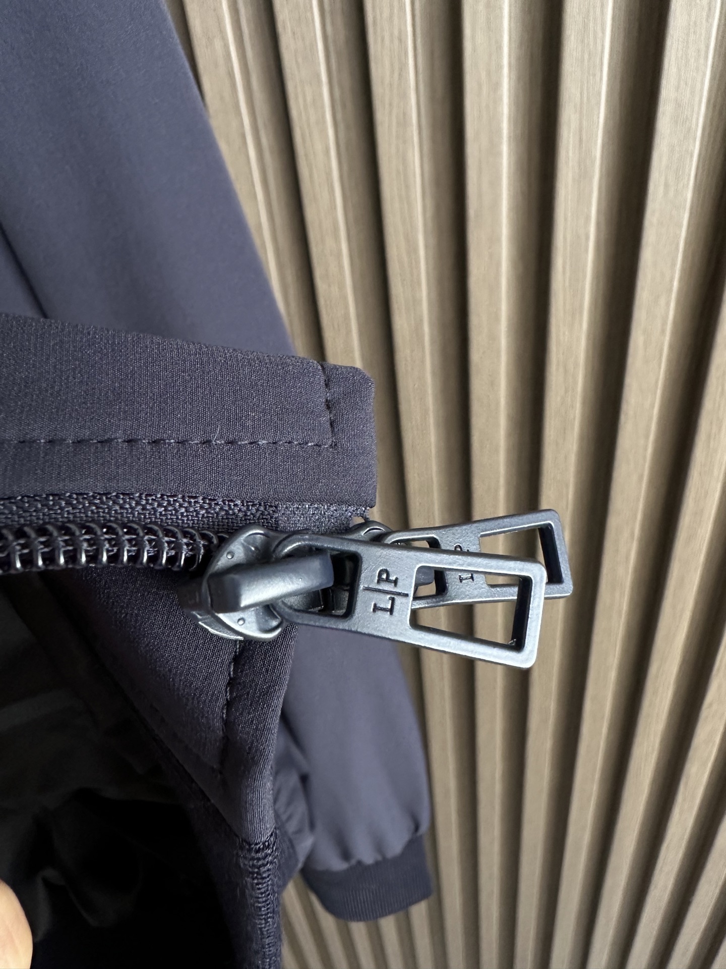 （藏蓝色～）lP🆕 诺悠翩雅羊毛立领夹克外套，