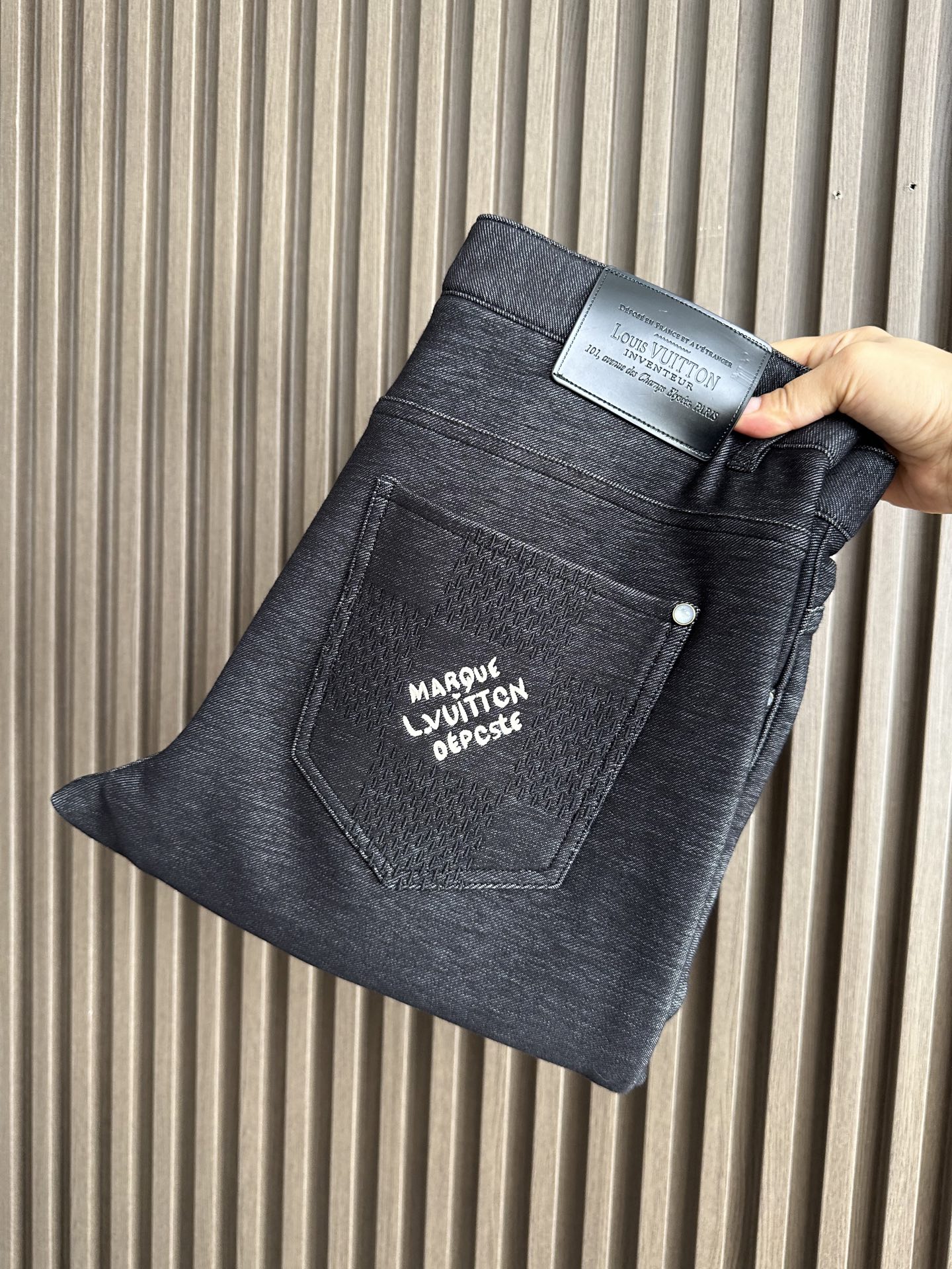 NO:565885,(Dark gray ~) LV donkey brand 25FW autumn and winter wool high elastic jeans,,louis vuitton,louis vuitton,jeans,alexander wang19860909（深灰～） LV驴牌25FW秋冬羊毛高弹牛仔裤,,louis vuitton,louis vuitton,jeans,alexander wang,Men's clothing