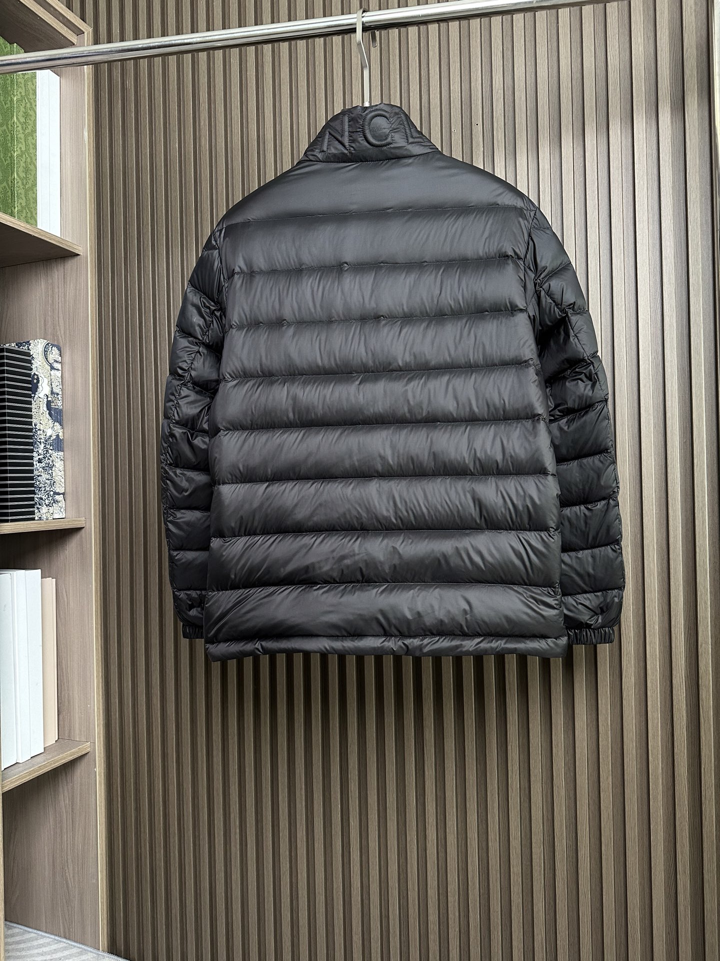 羽绒服 （黑～）MONCLER蒙口25FW秋冬立领羽绒，国标95绒，蓬松保暖。