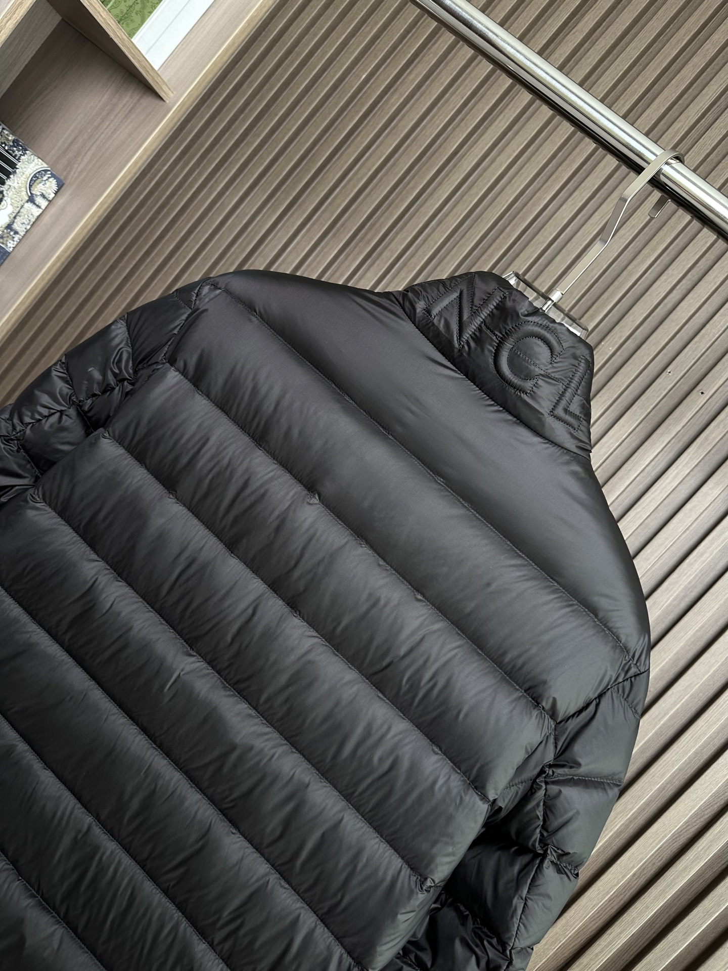 羽绒服 （黑～）MONCLER蒙口25FW秋冬立领羽绒，国标95绒，蓬松保暖。