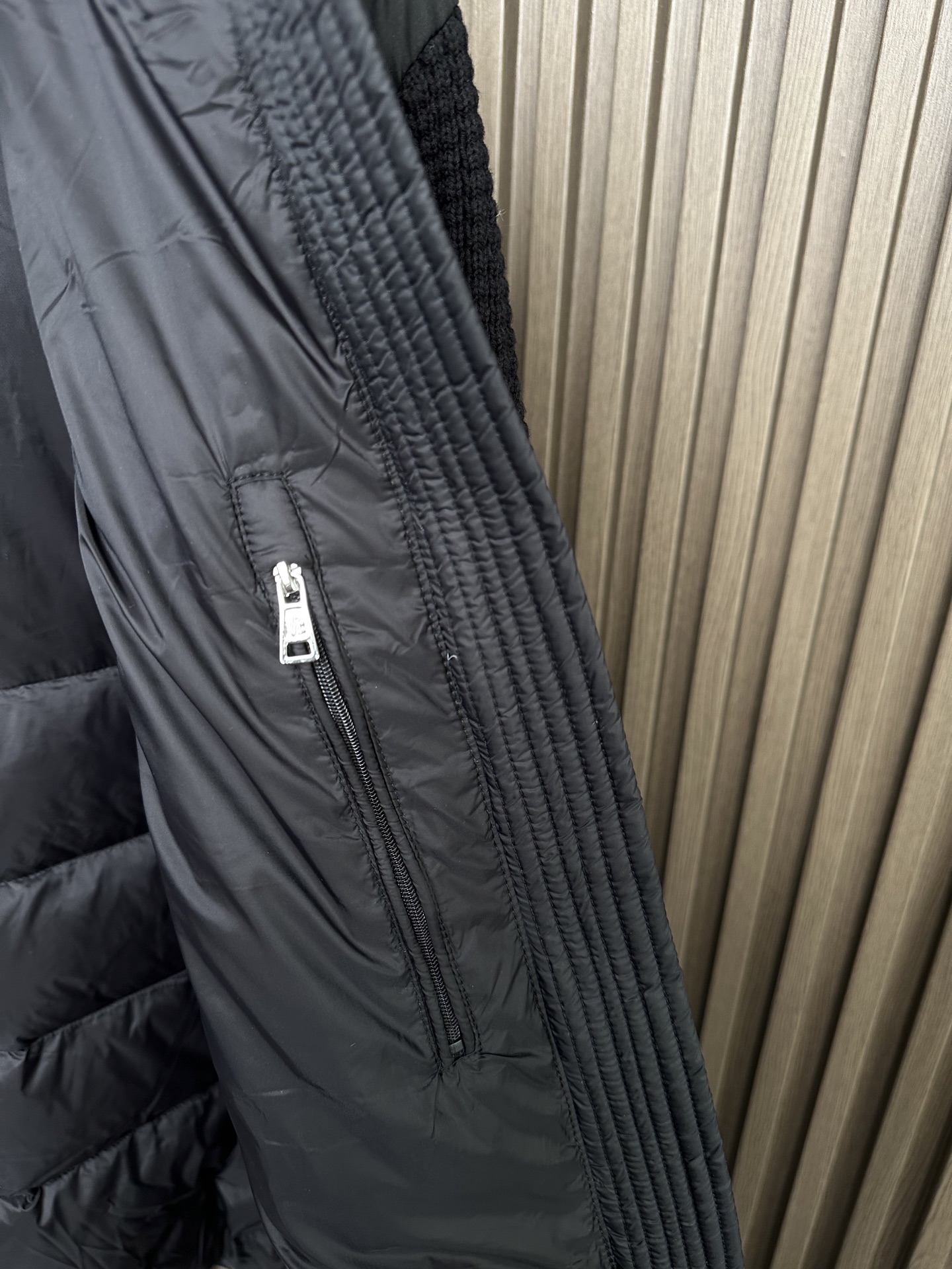 羽绒服 （黑～）Mon蒙口2025 秋冬季新品｜拼接针织羽绒服｜重塑运动高奢风格