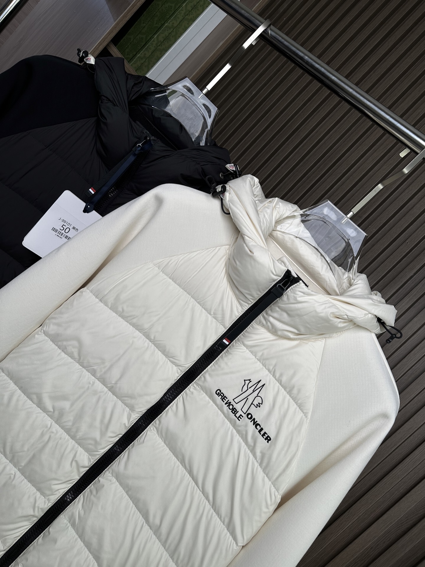 羽绒服 Mon蒙口2025 秋冬季新品｜拼接针织羽绒服｜重塑运动高奢风格 不据常规的设计理念，精选进口面