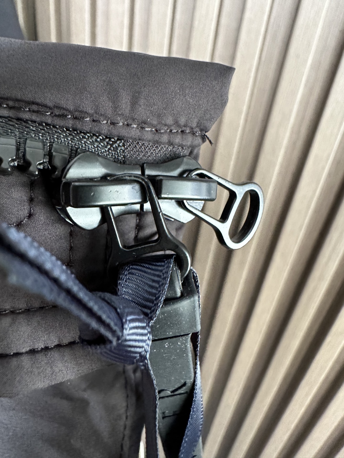 羽绒服 （黑～）Mon蒙口2025 秋冬季新品｜拼接针织羽绒服｜重塑运动高奢风格