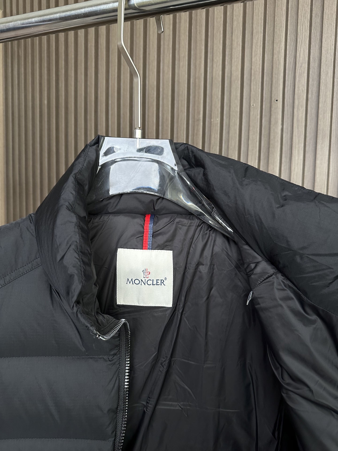 羽绒服 （黑～）Mon蒙口 2025秋冬新款羽绒马甲 ！年度的压轴款登场...匠心技艺于一身的经典款.