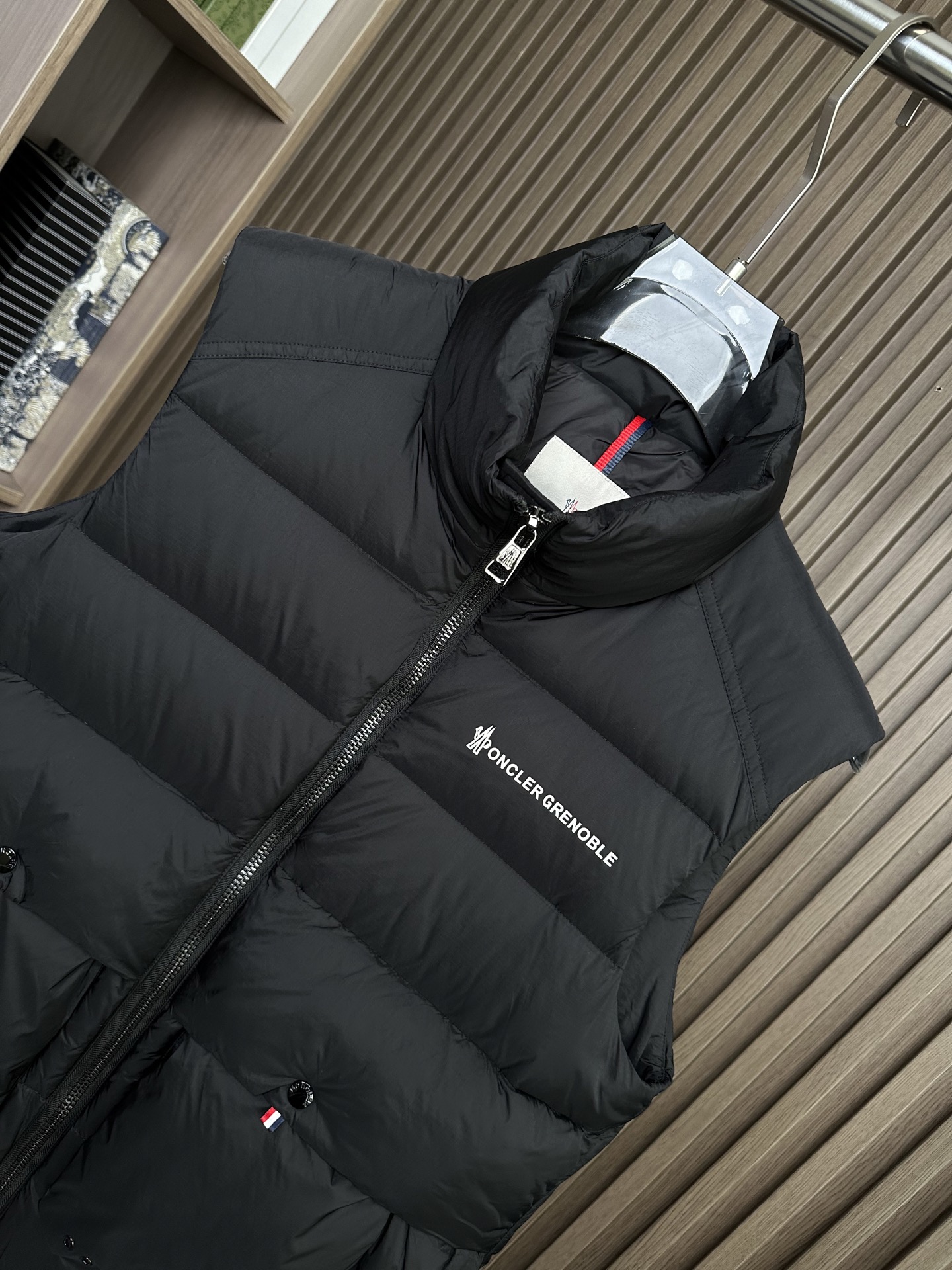 羽绒服 （黑～）Mon蒙口 2025秋冬新款羽绒马甲 ！年度的压轴款登场...匠心技艺于一身的经典款.