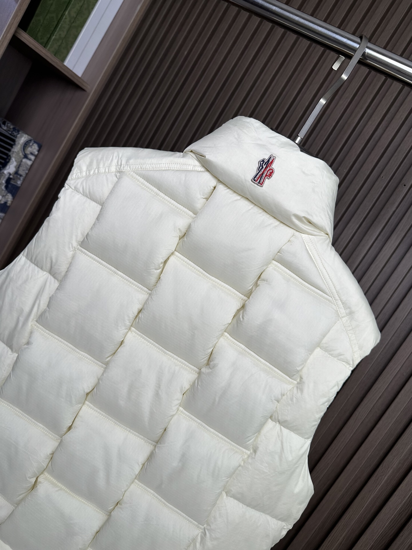 羽绒服 （米白～）Mon蒙口 2025秋冬新款羽绒马甲 ！年度的压轴款登场...匠心技艺于一身的经典款.