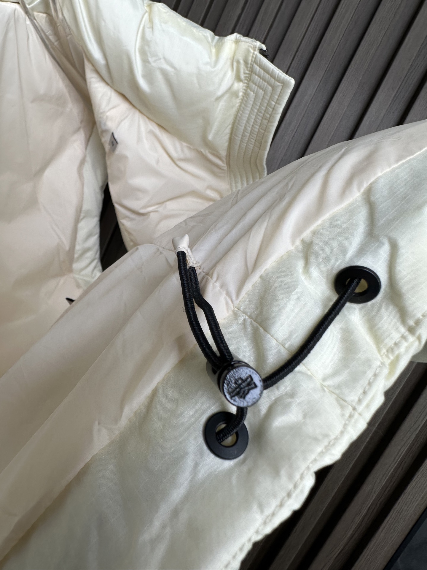 羽绒服 （米白～）Mon蒙口 2025秋冬新款羽绒马甲 ！年度的压轴款登场...匠心技艺于一身的经典款.