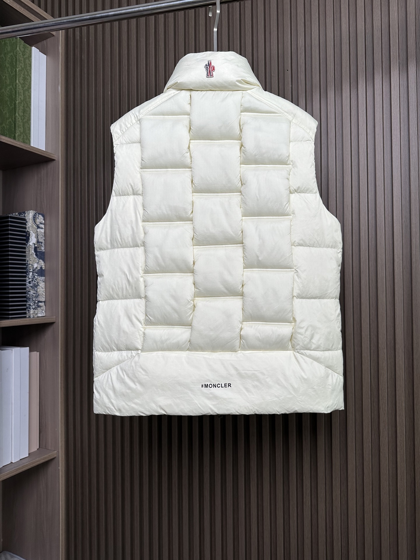 羽绒服 （米白～）Mon蒙口 2025秋冬新款羽绒马甲 ！年度的压轴款登场...匠心技艺于一身的经典款.