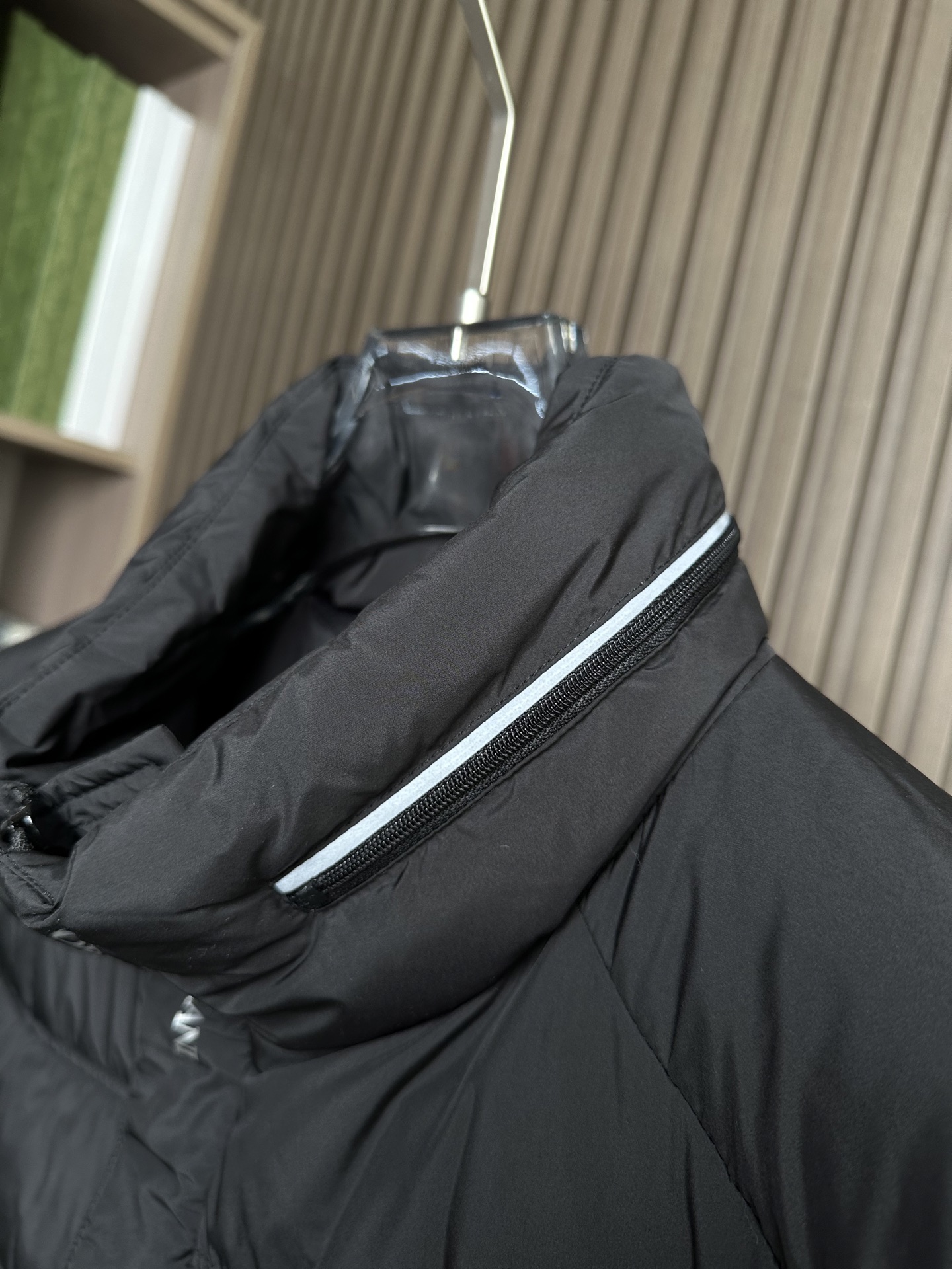 羽绒服 Armani 阿玛尼 2025秋冬专柜同步新品发布，最新款立领羽绒服出货，全部原版购入，无论面料