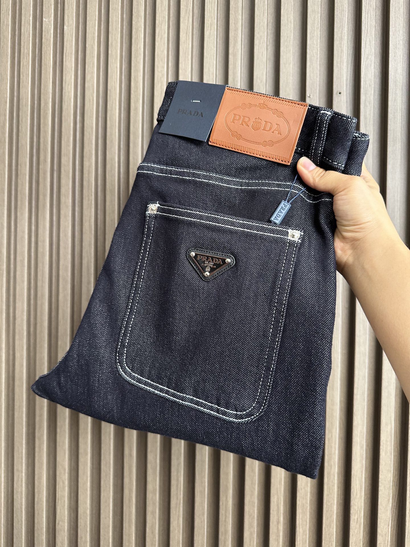 . 520926_280 520926_280