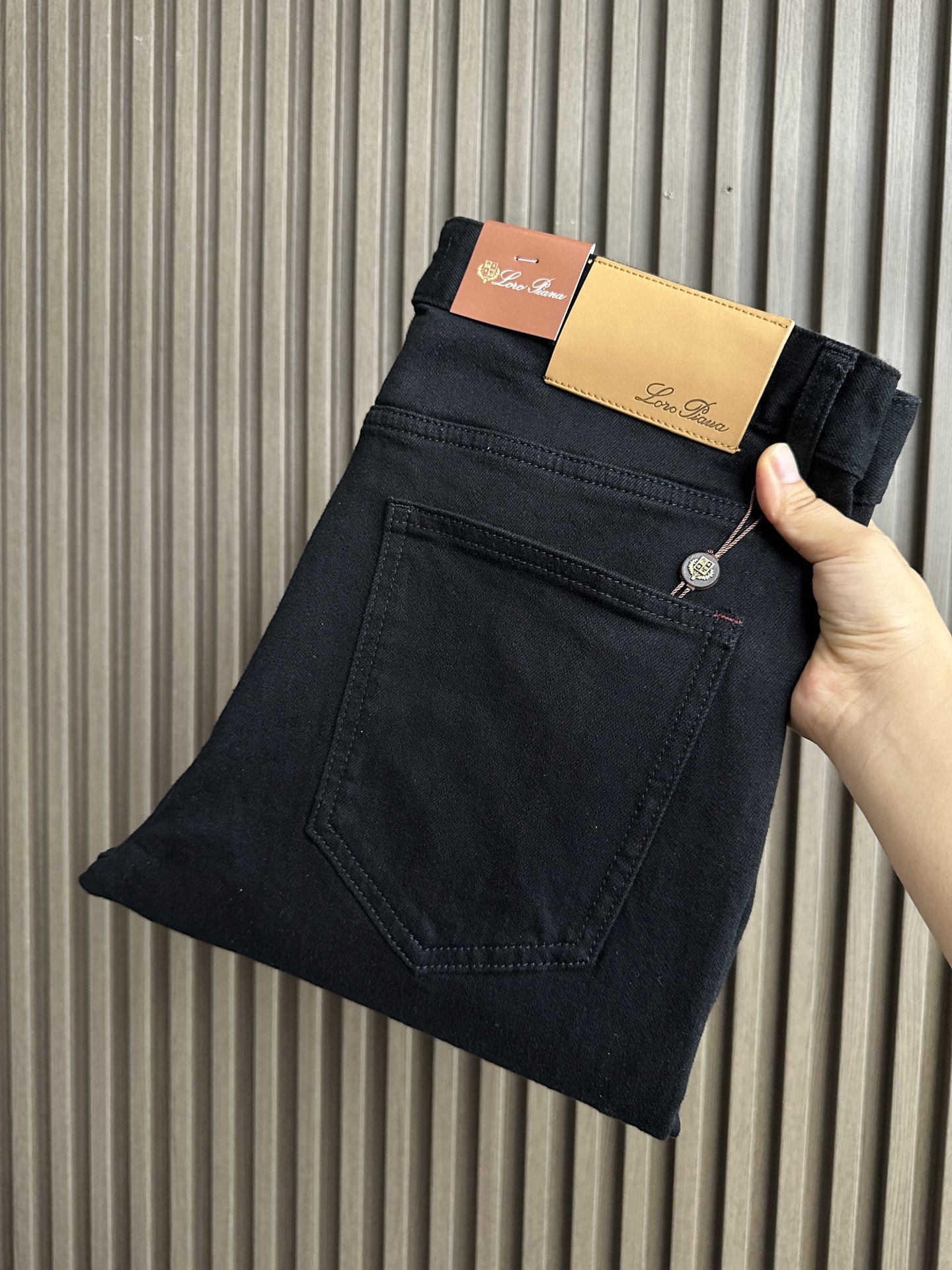 . 520928_280 520928_280