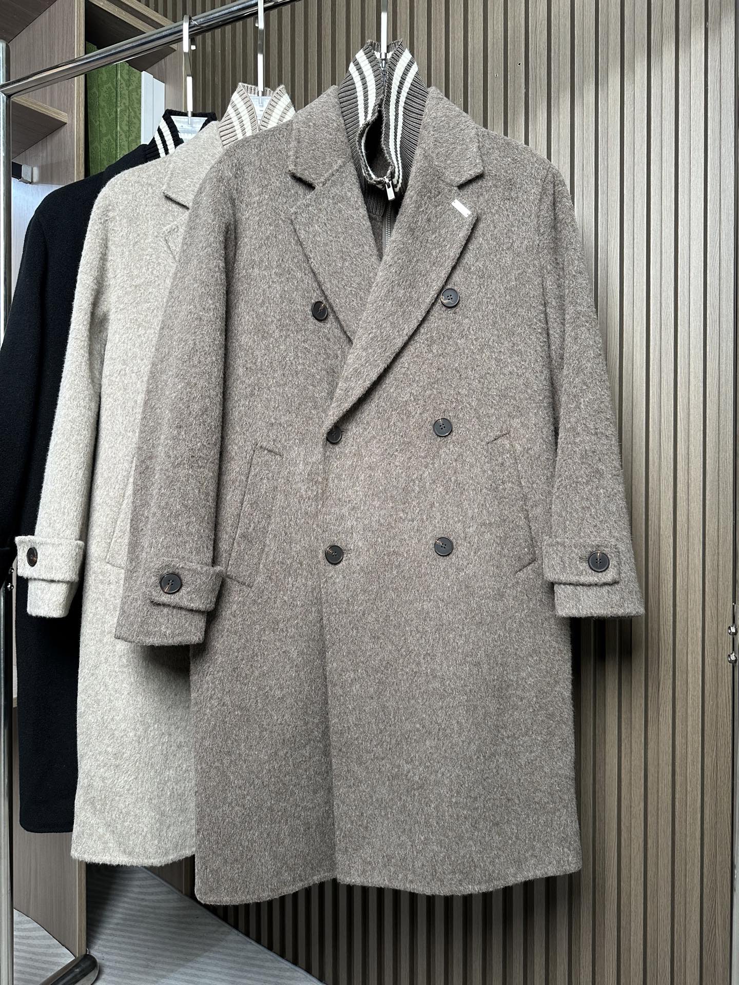 羽模式 ZZ杰尼亚25FW秋冬新款羊毛大衣🧥，100%羊毛大衣：演绎冬日的优雅与温暖】冬日的风，带着凛冽
