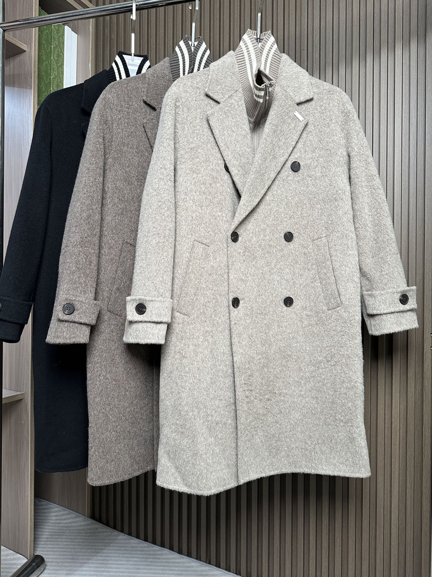羽模式 ZZ杰尼亚25FW秋冬新款羊毛大衣🧥，100%羊毛大衣：演绎冬日的优雅与温暖】冬日的风，带着凛冽