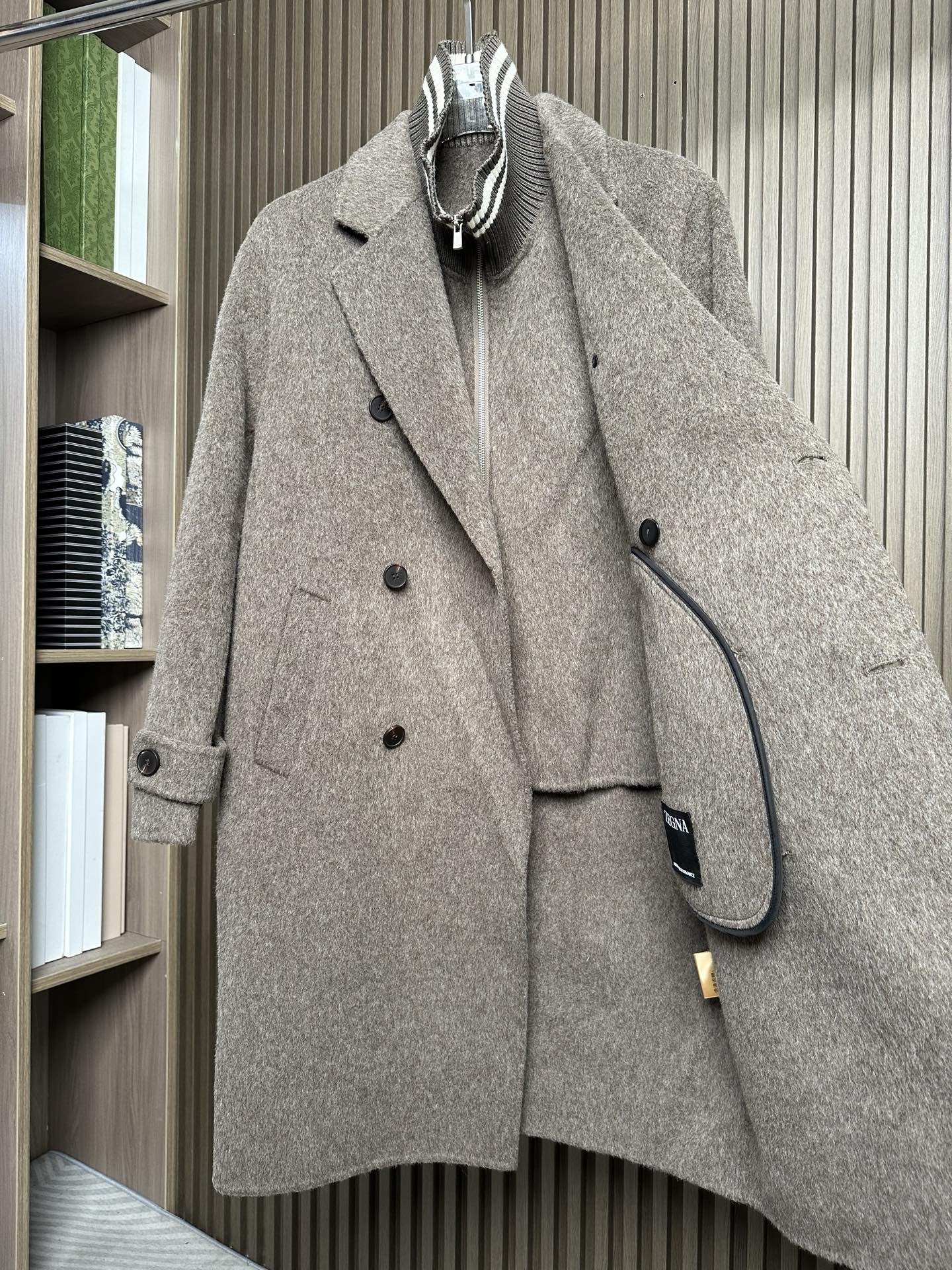 羽模式 （咖色～）ZZ杰尼亚25FW秋冬新款羊毛大衣🧥，100%羊毛大衣