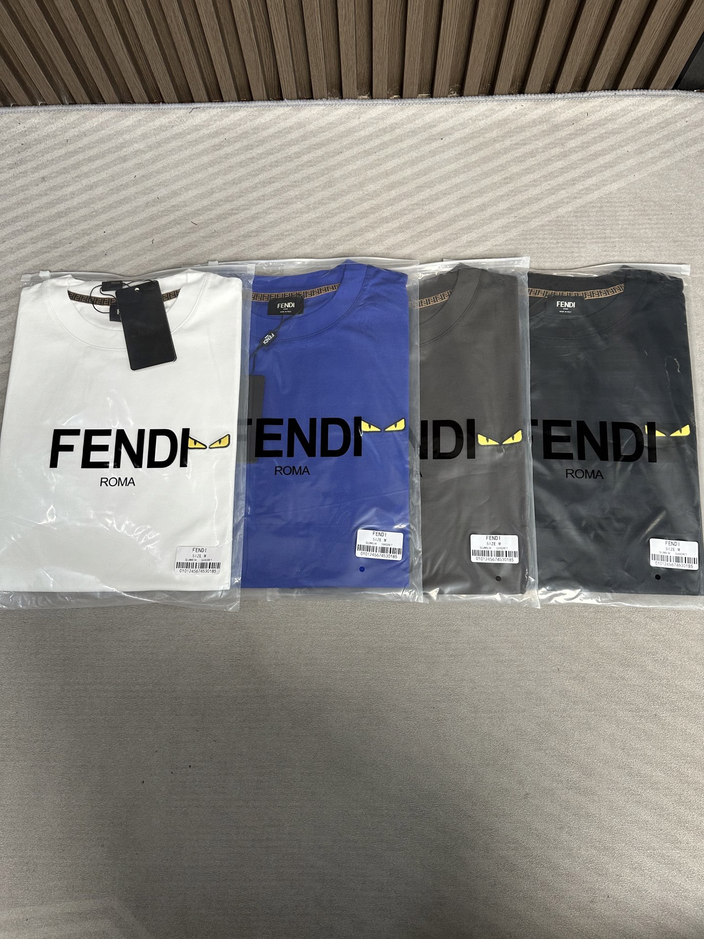 펜디 2026SS 자수 프린트 코튼 반팔 티셔츠 남성 2006 Fendi T Shirt