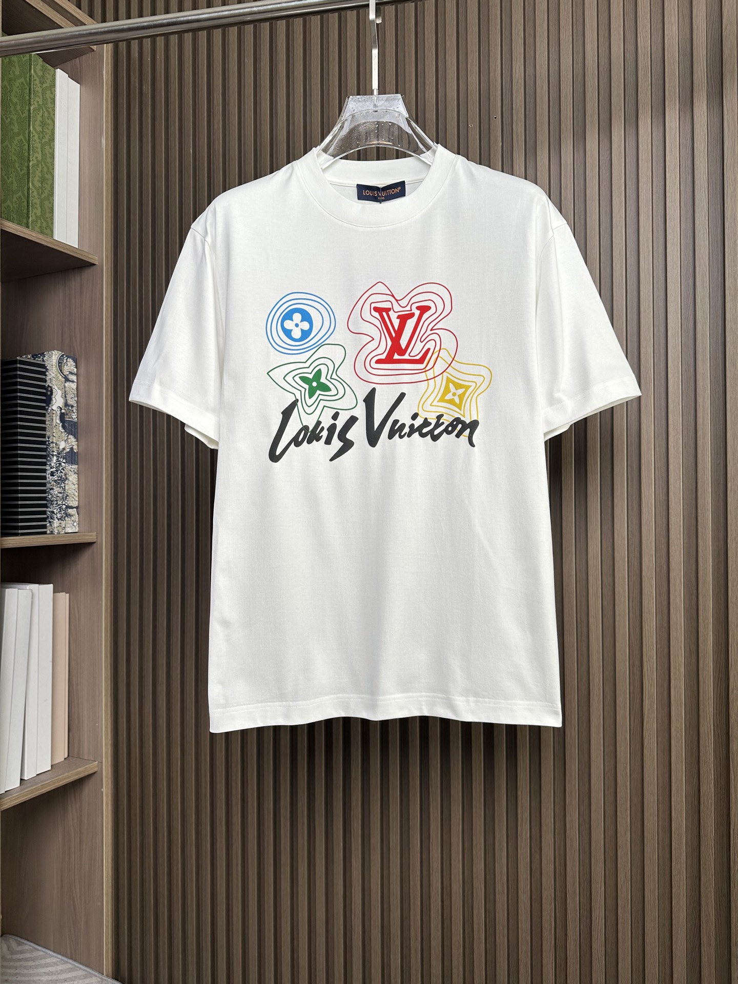 루이비통 남성 반팔 26SS 48648 Louis Vuitton T Shirt