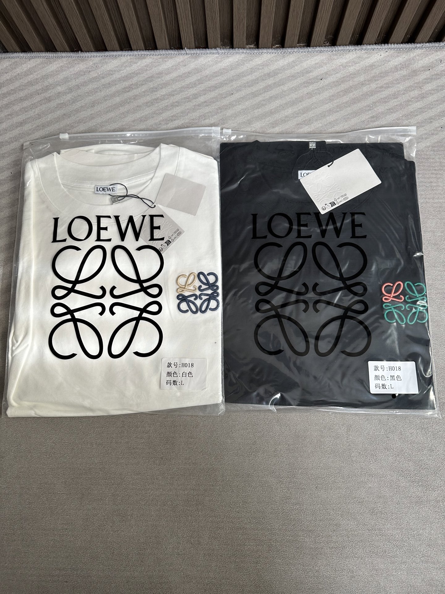 로에베 2026SS 로고 코튼 라운드넥 반팔 티셔츠 1255 Loewe T Shirt