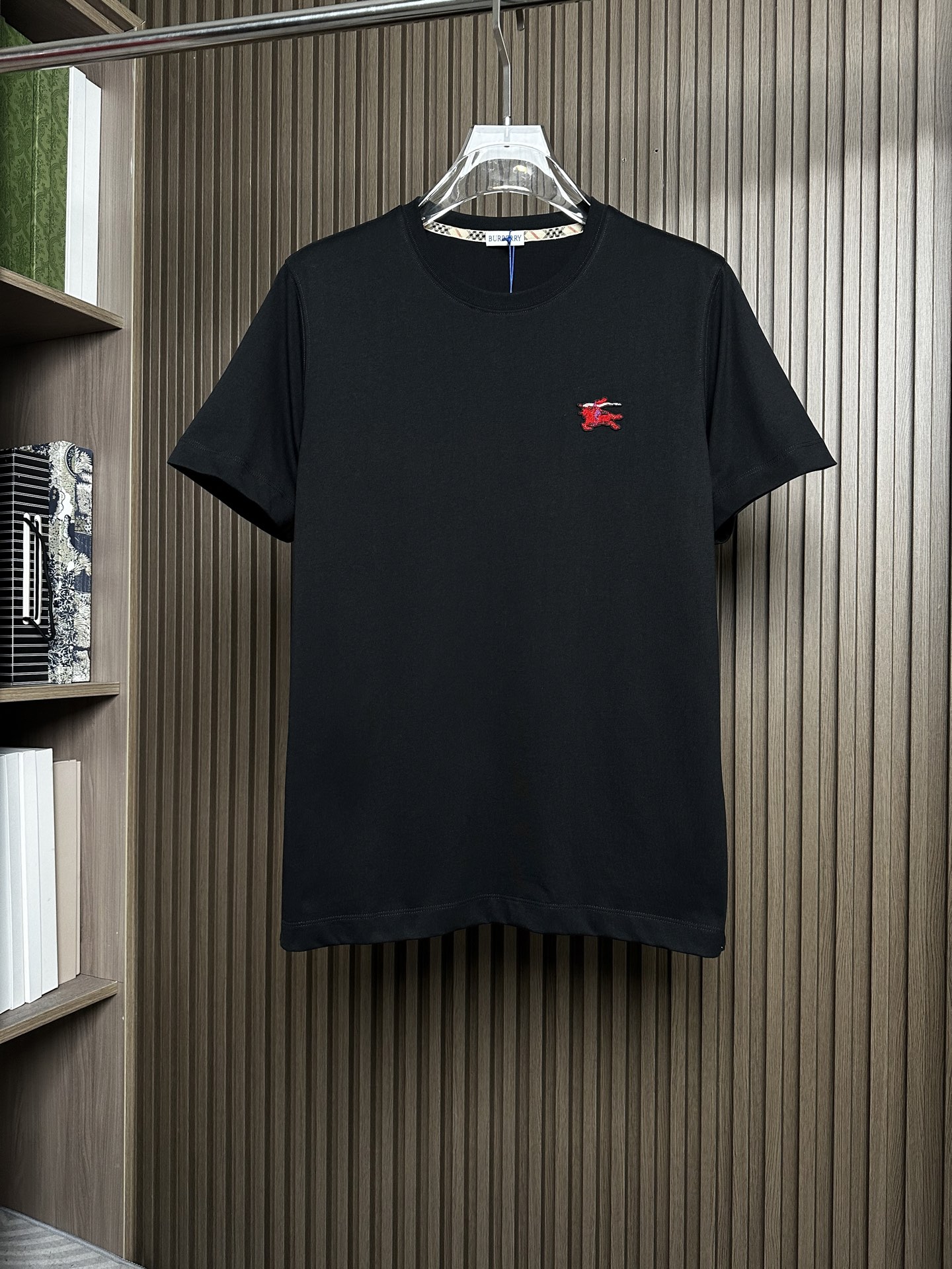 버버리 2026SS 자수 반팔 티셔츠 2227 Burberry T Shirt