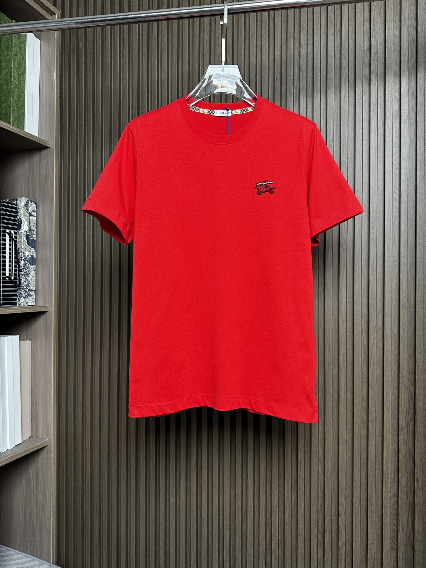 버버리 2026SS 자수 반팔 티셔츠 2228 Burberry T Shirt